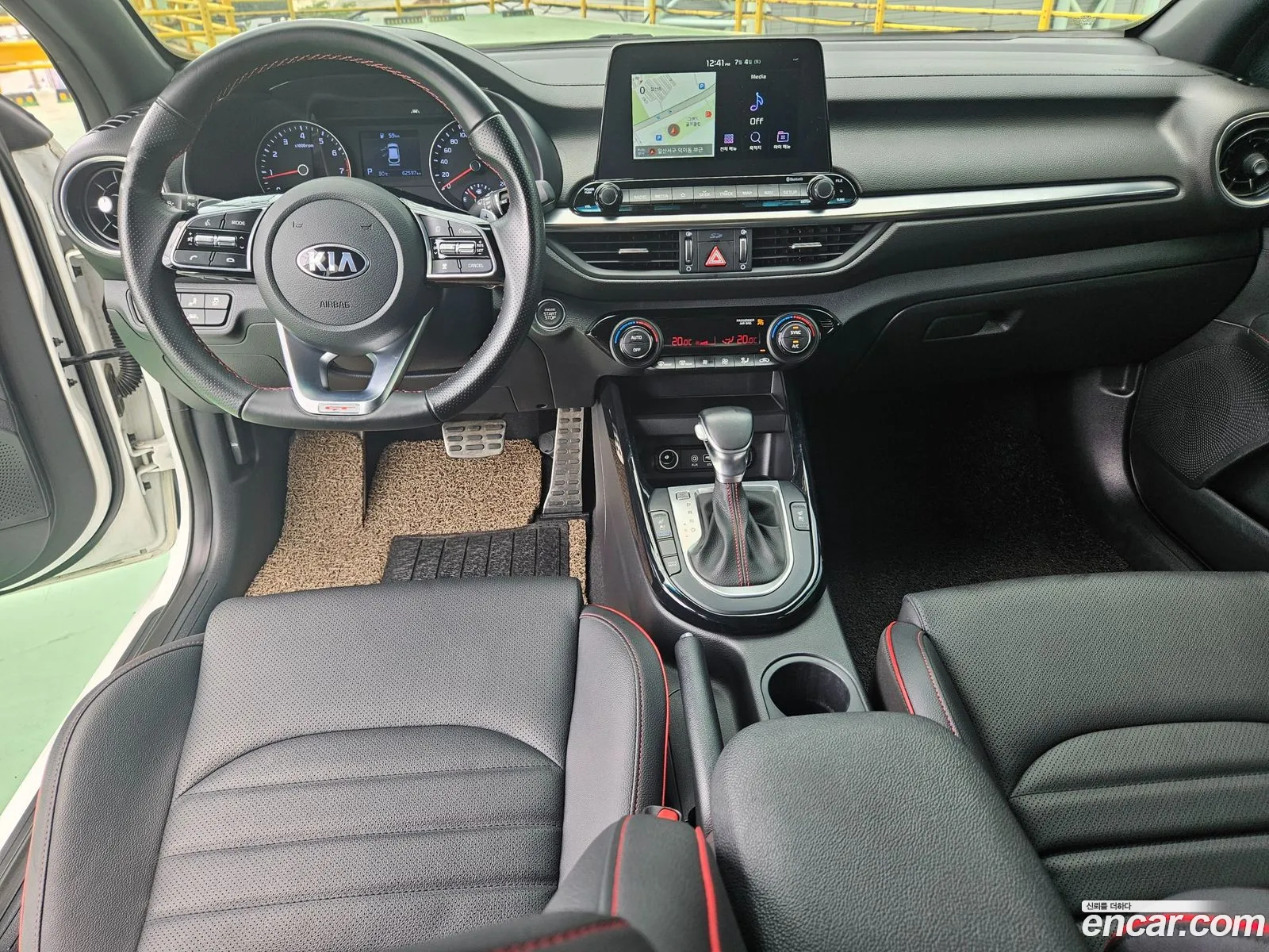 Kia K3 2019 — 7