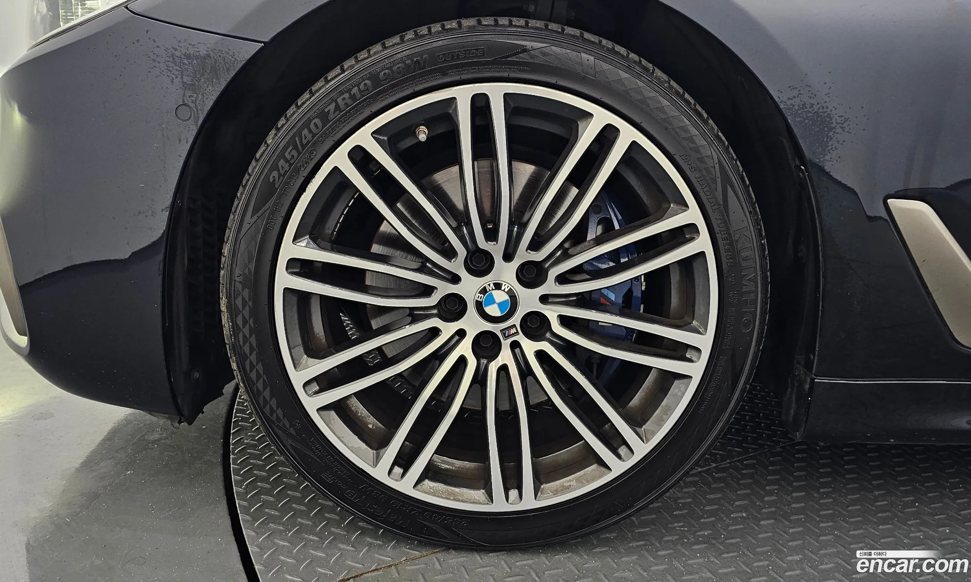 BMW 5 Series 2019 — 3