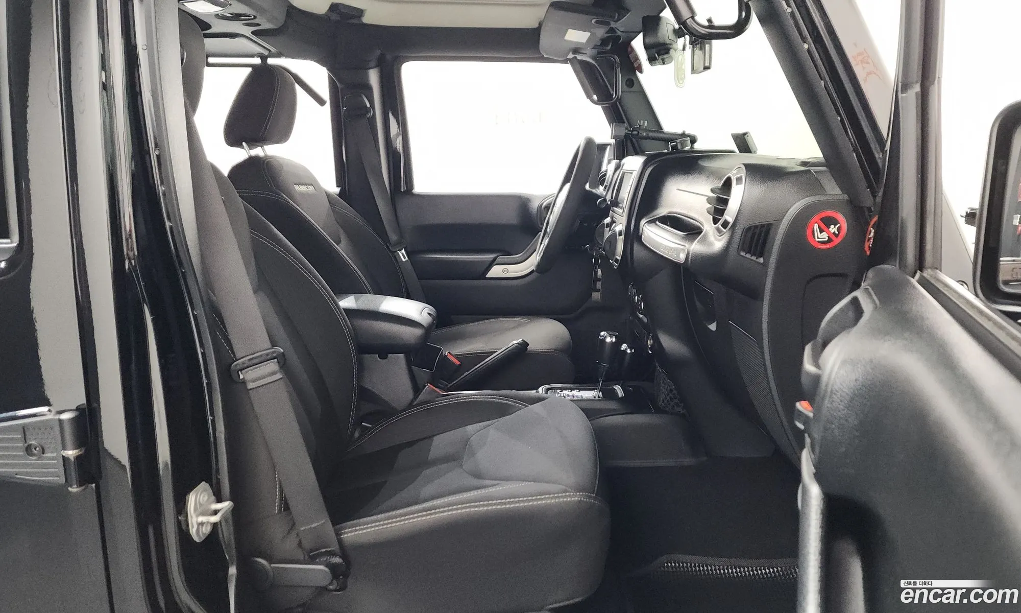 Jeep Wrangler 2017 1C4HJWFG6HL595387 — 18