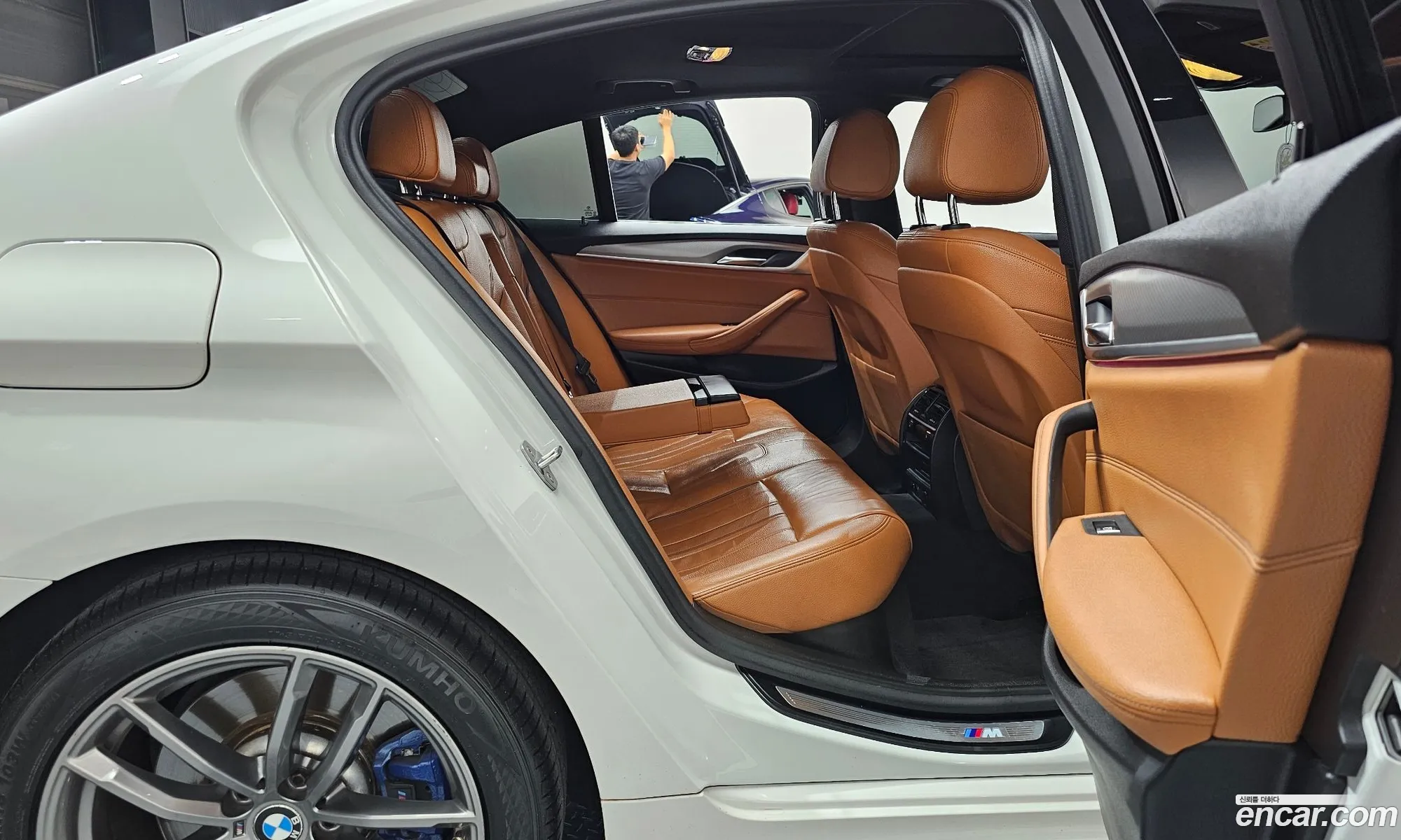 BMW 5 Series 2017 WBAJD3109JWC12872 — 22