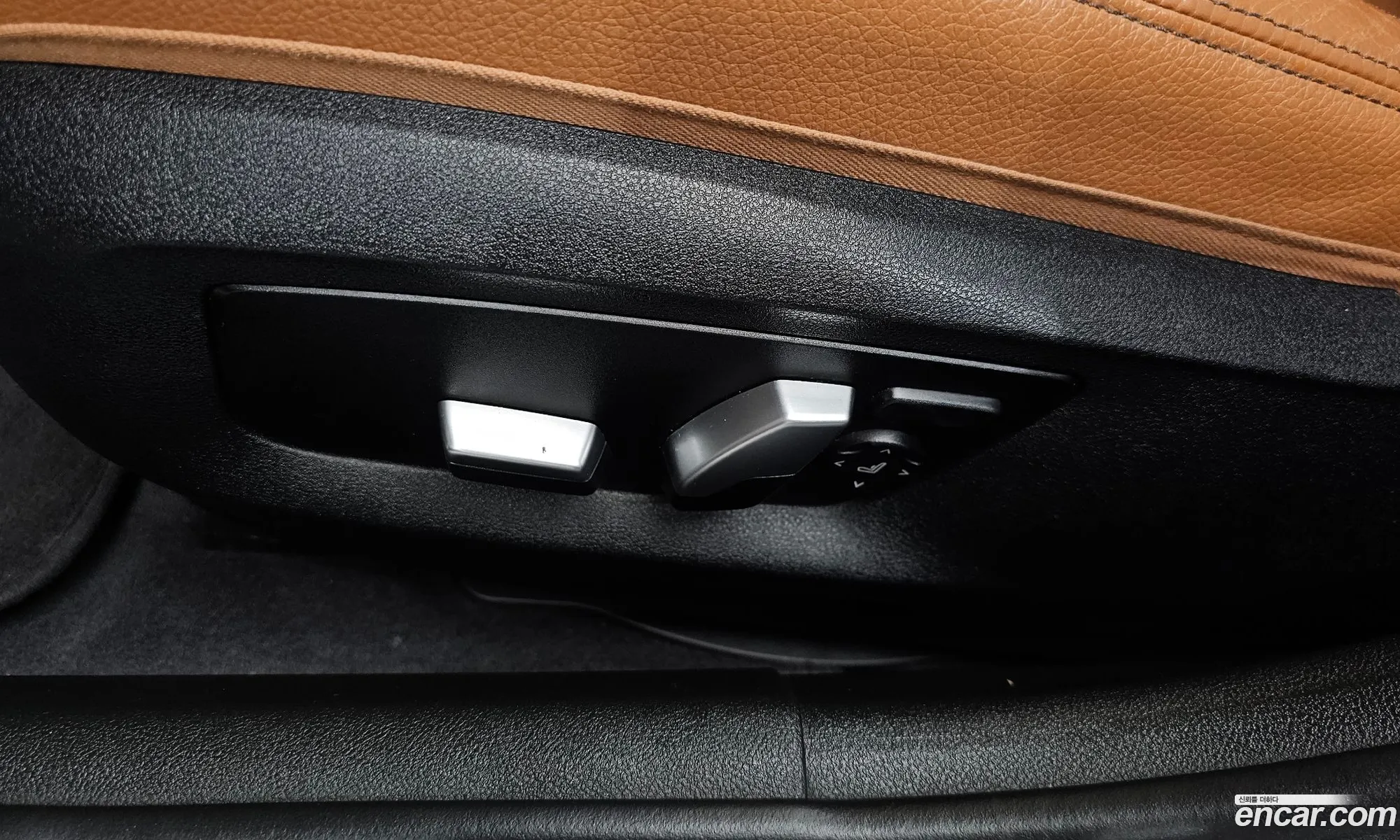 BMW 5 Series 2017 WBAJD3109JWC12872 — 28
