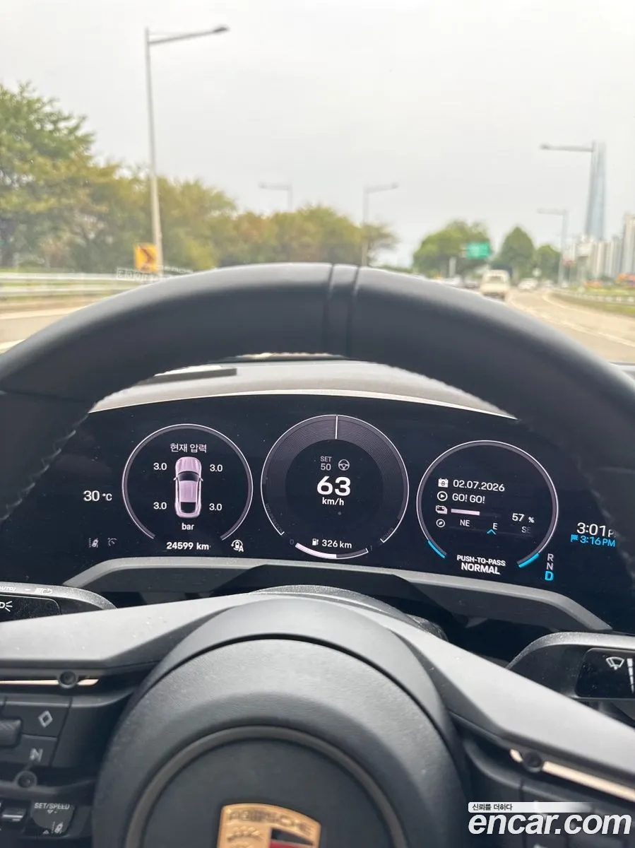 Porsche Taycan 2024 — 6