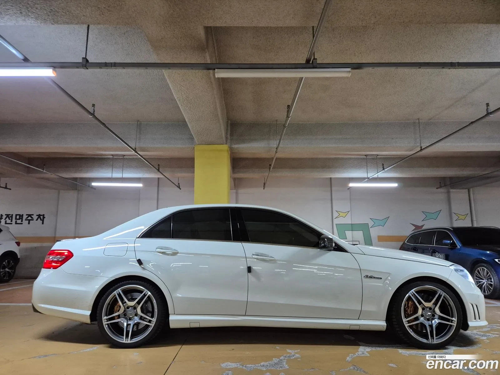 Mercedes-Benz E-Class W212 2009 — 14