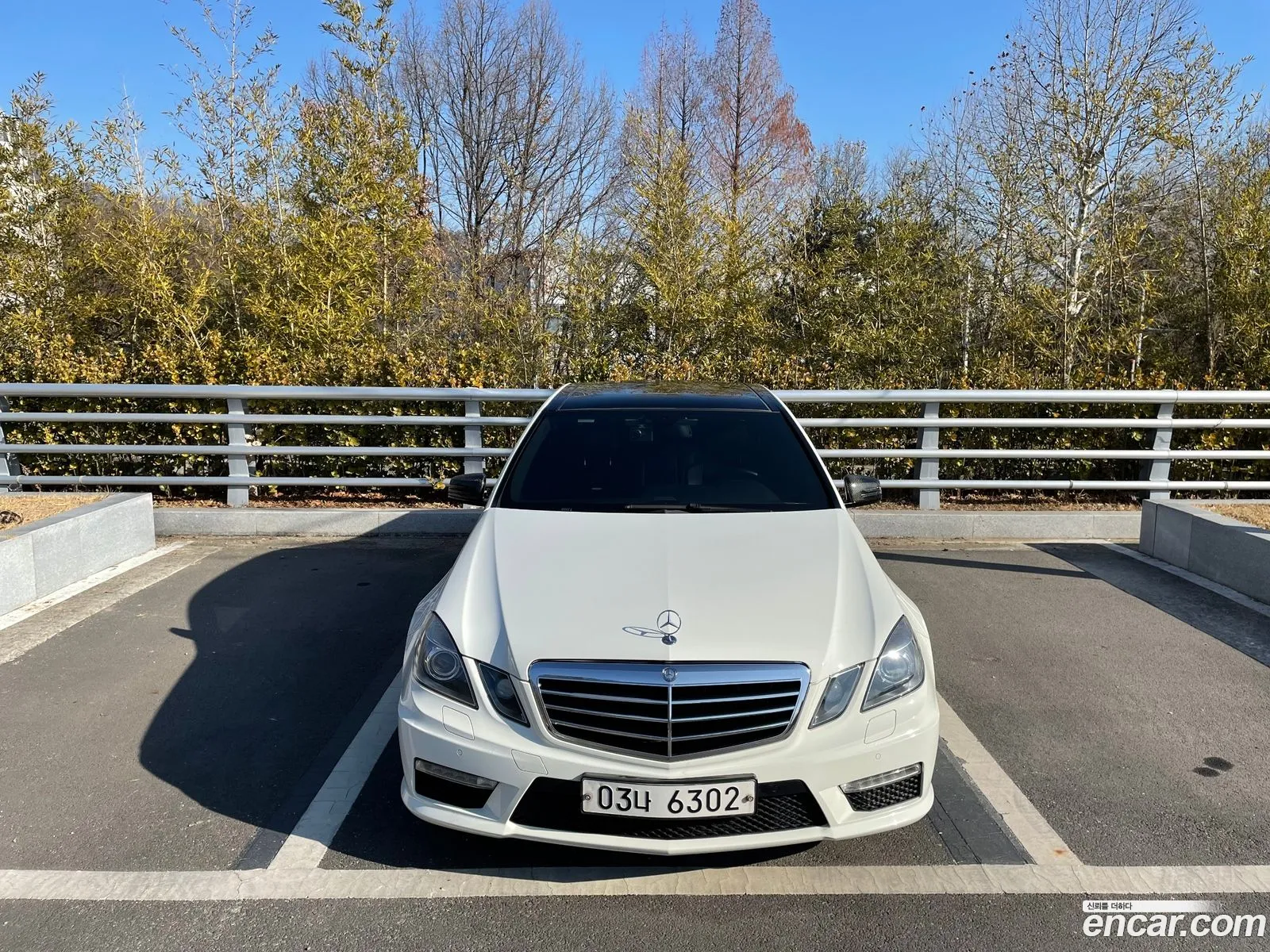 Mercedes-Benz E-Class W212 2009 — 15