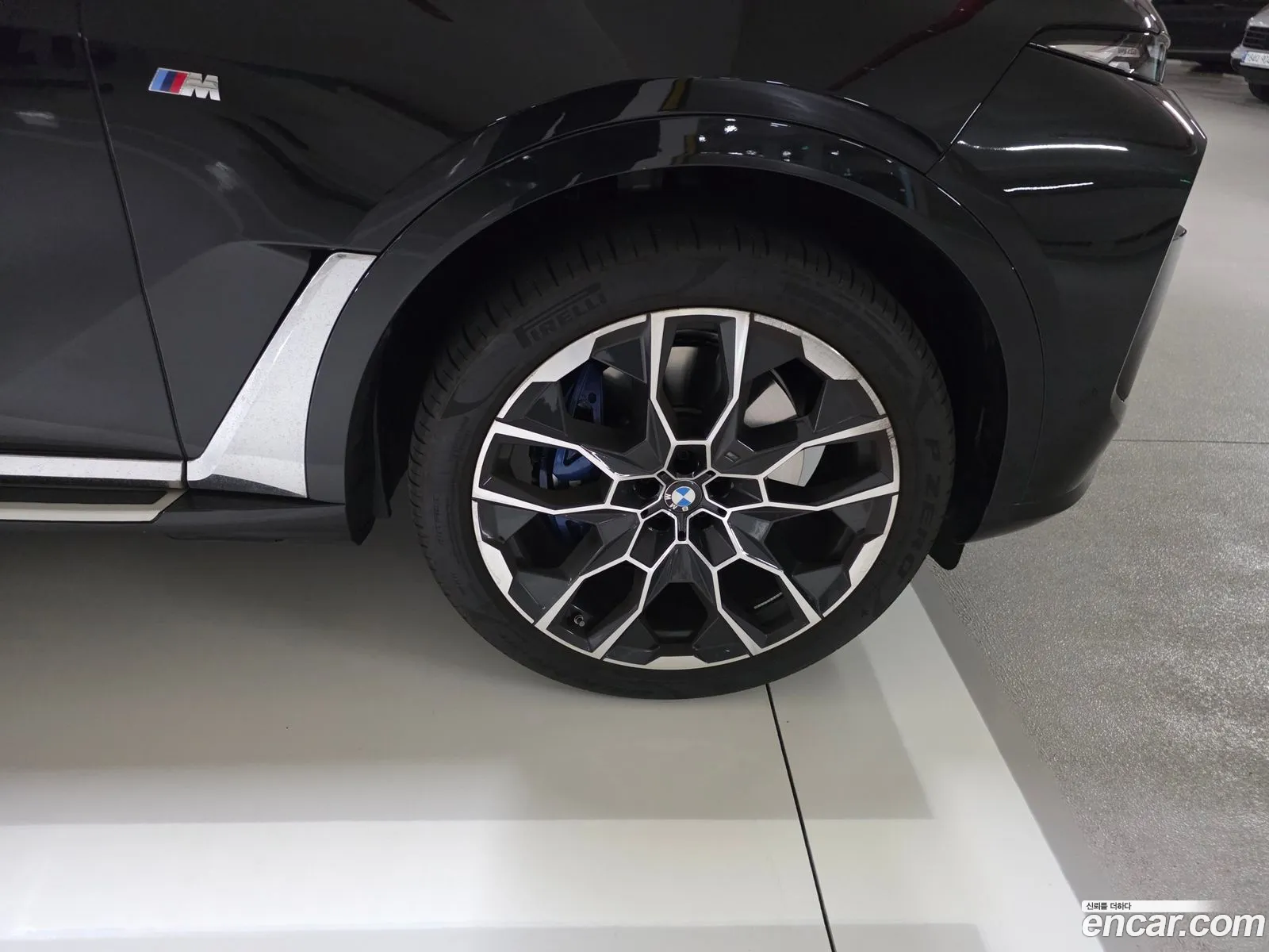 BMW X7 2024 — 13