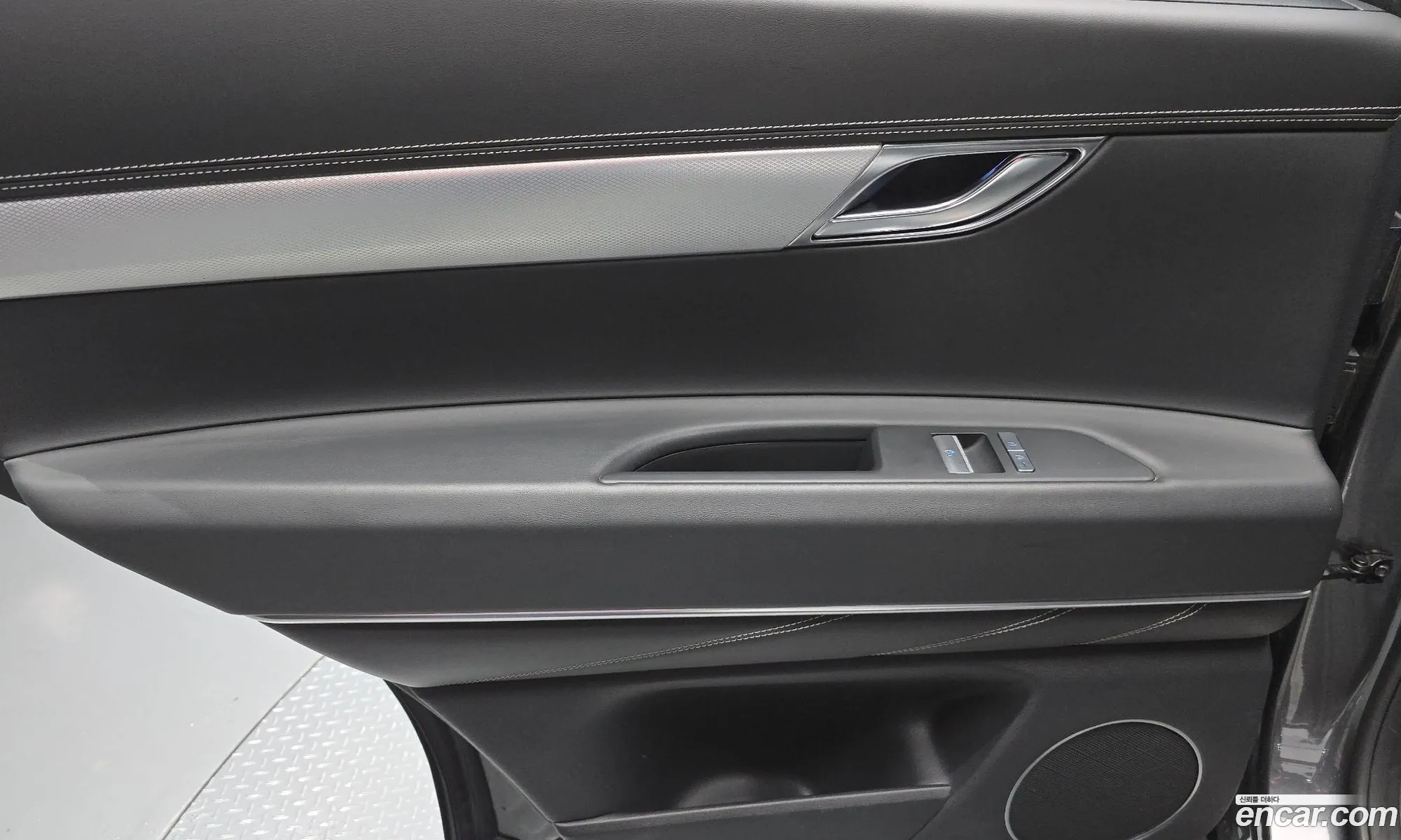 Genesis GV80 2021 — 29