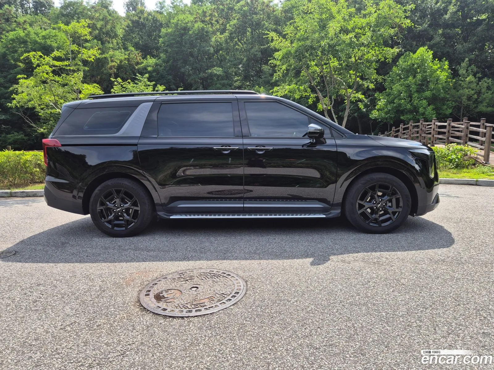 Kia Carnival 2025 — 17