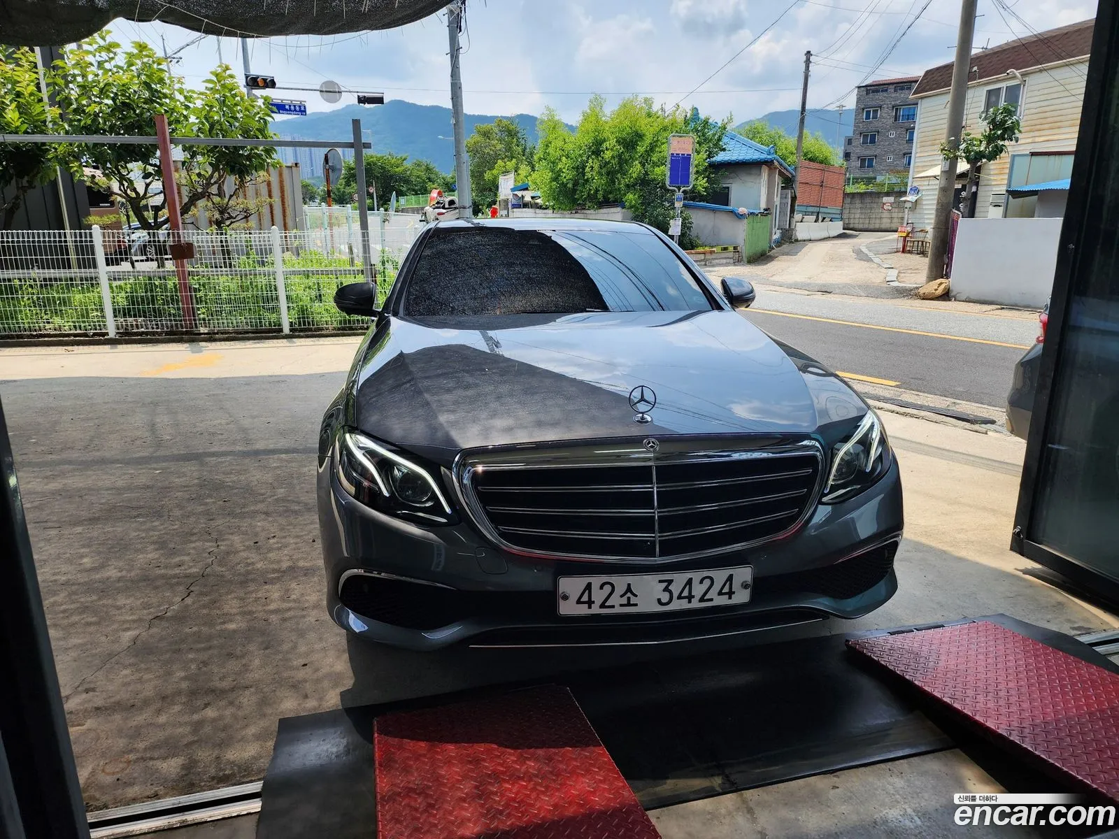 Mercedes-Benz E-Class W213 2019 — 17
