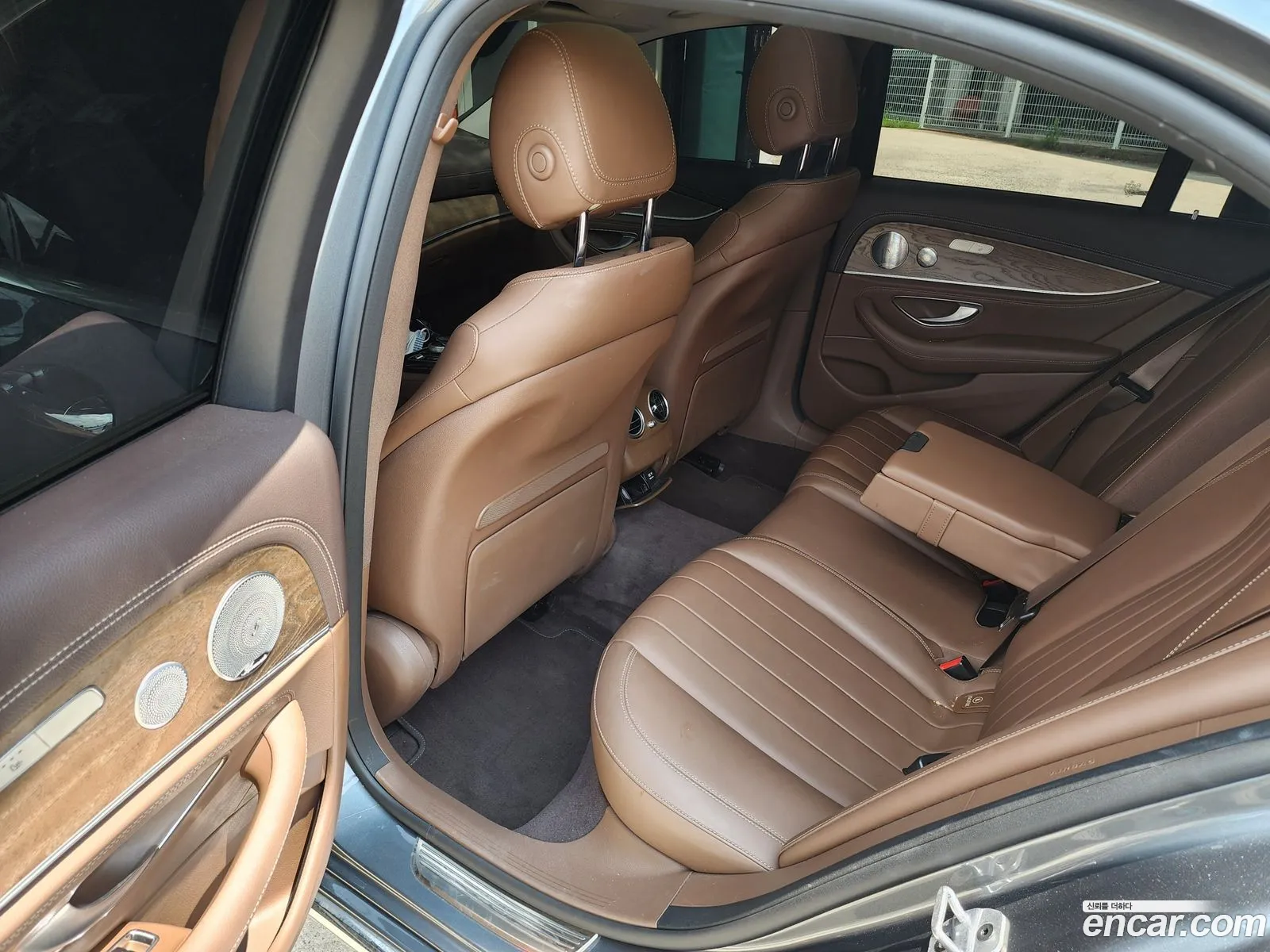 Mercedes-Benz E-Class W213 2019 — 15