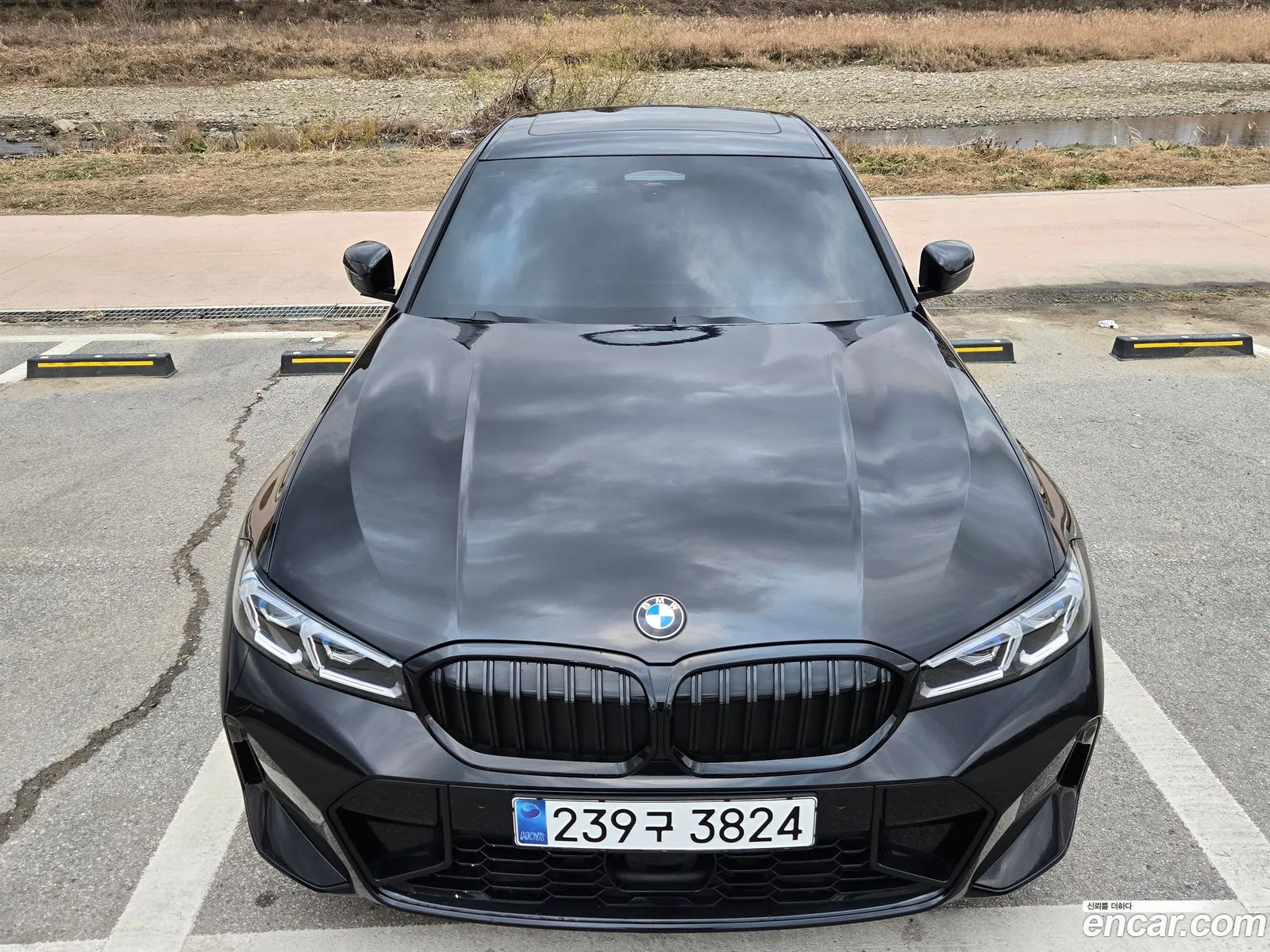 BMW 3 Series 2025 — 12