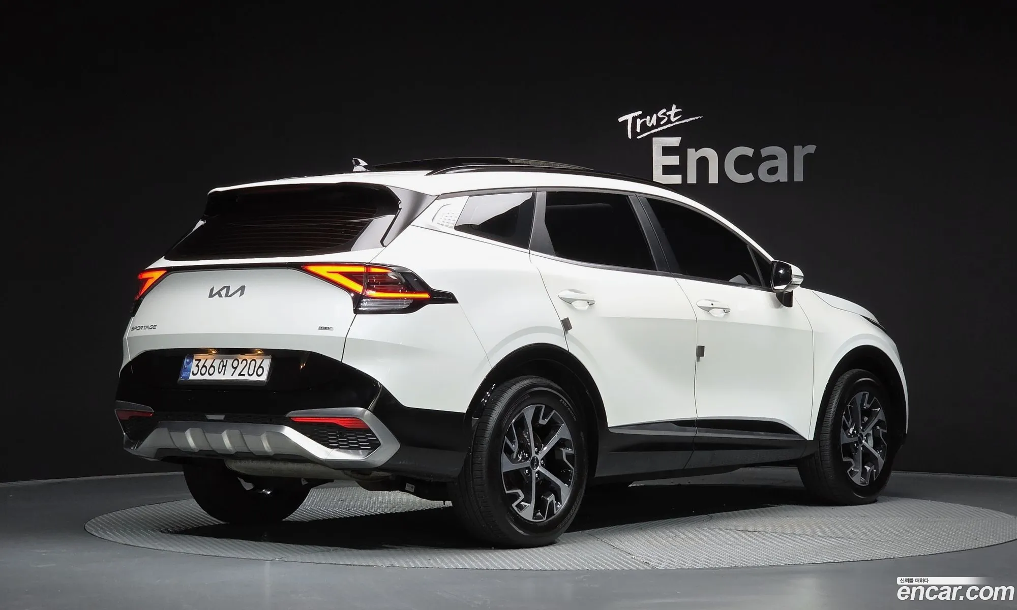 Kia Sportage Hybrid 2021 — 8