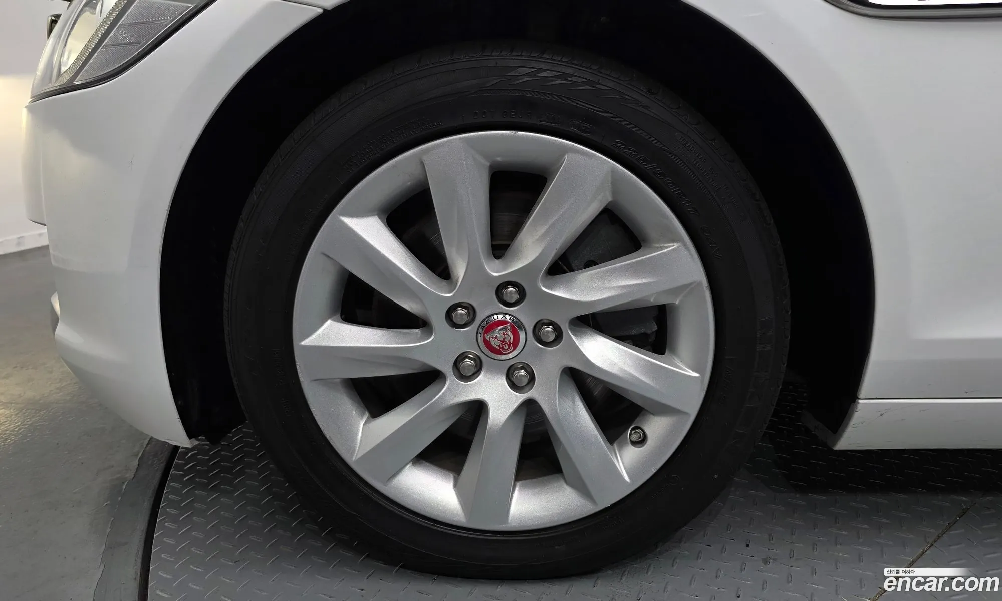 Jaguar XF 2017 SAJBA4BN6HCY43220 — 7
