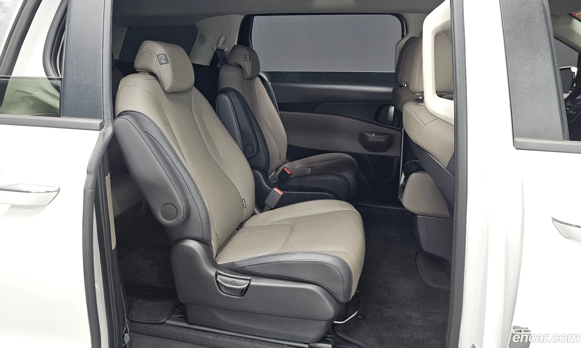 Kia Carnival 2024 — 34