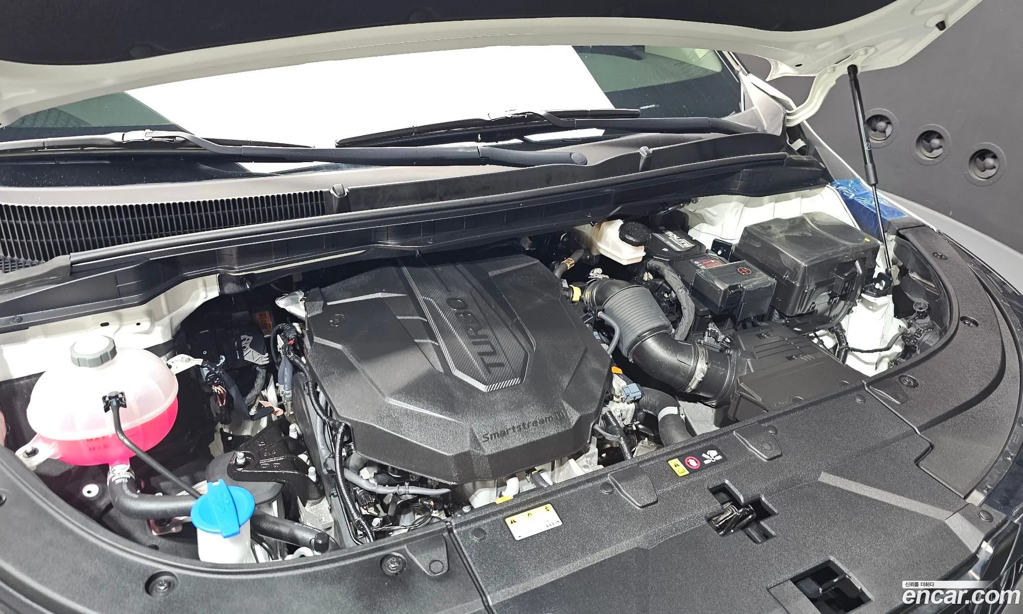 Kia Carnival 2024 — 16