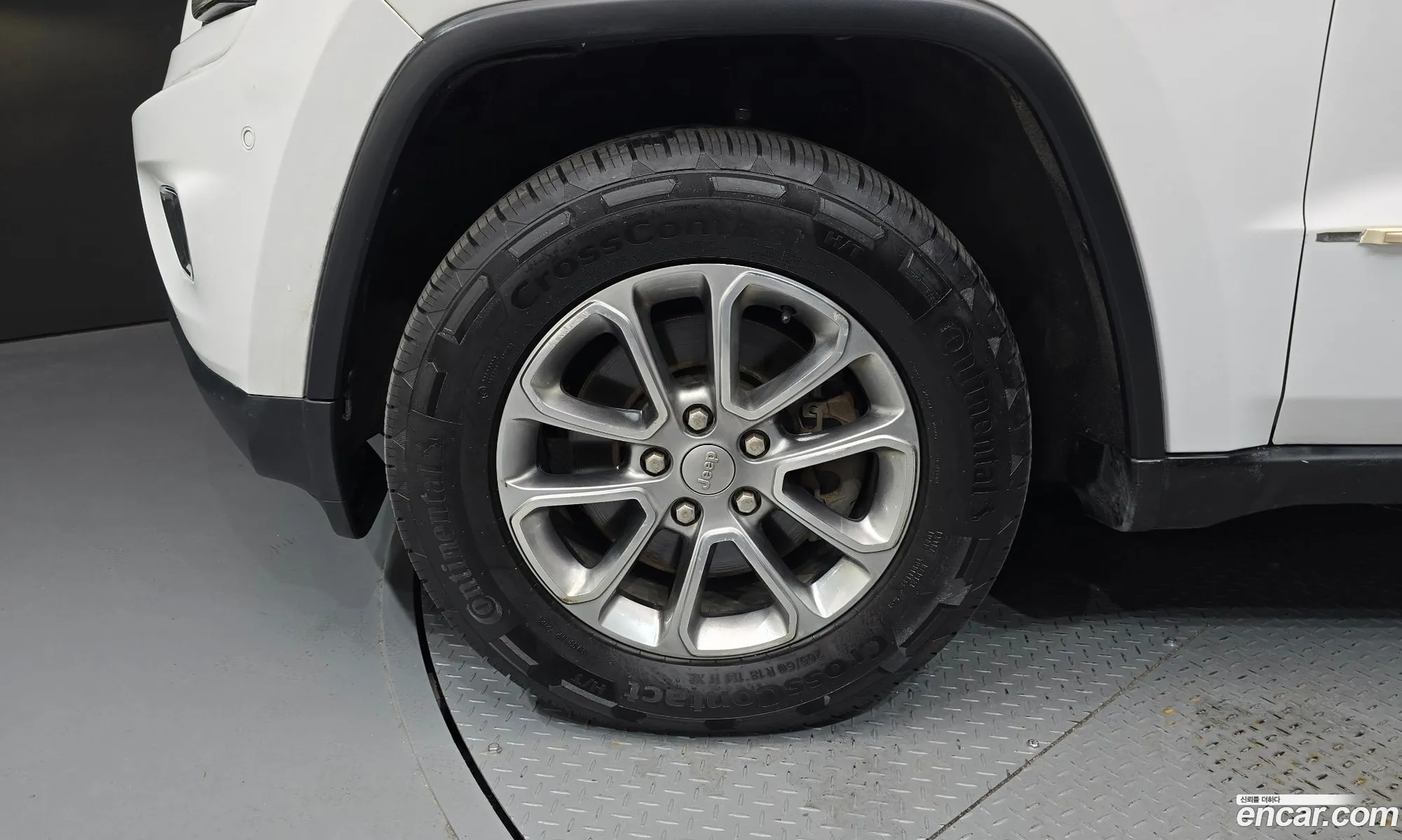 Jeep Grand Cherokee 2014 — 11