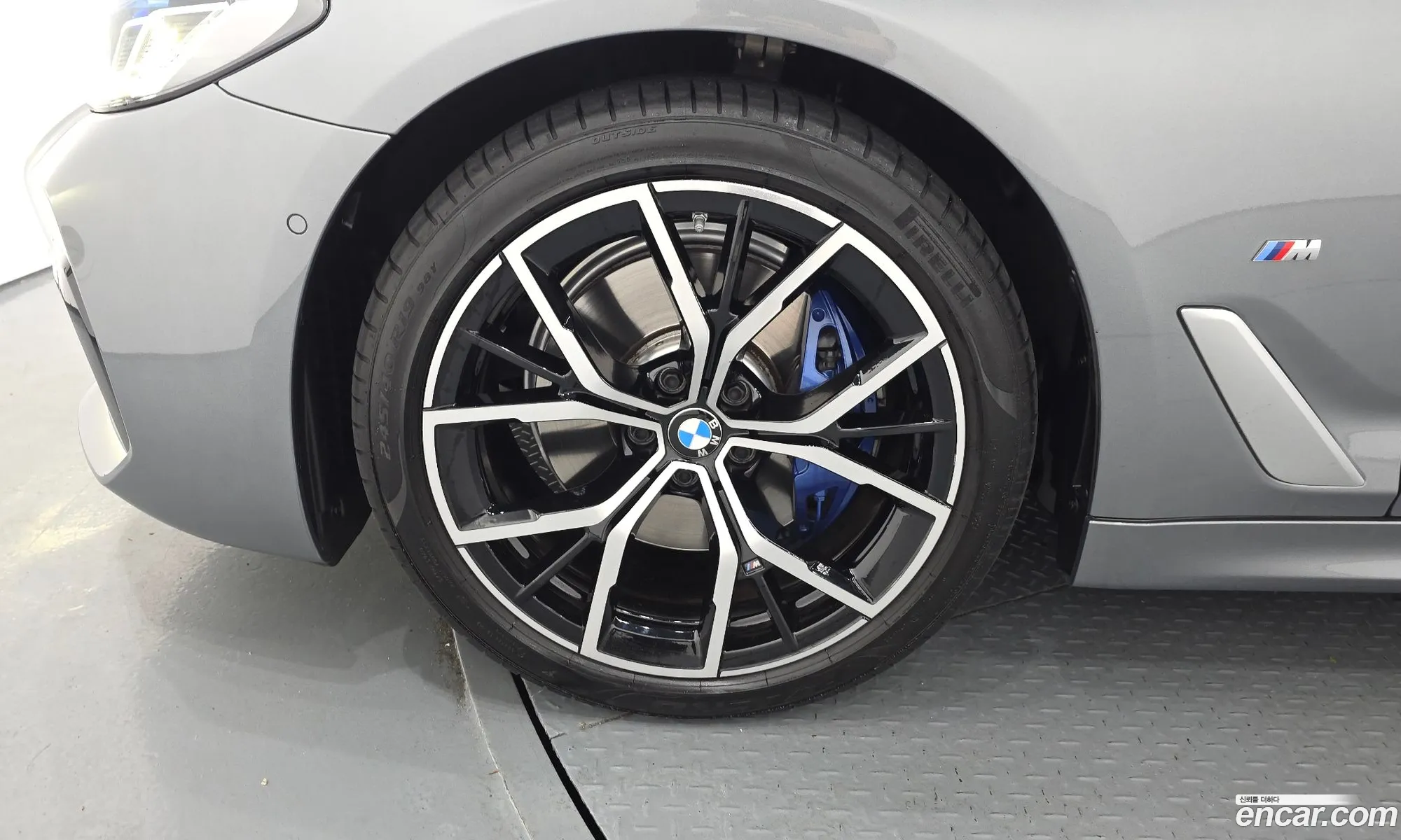 BMW 5 Series 2023 — 15