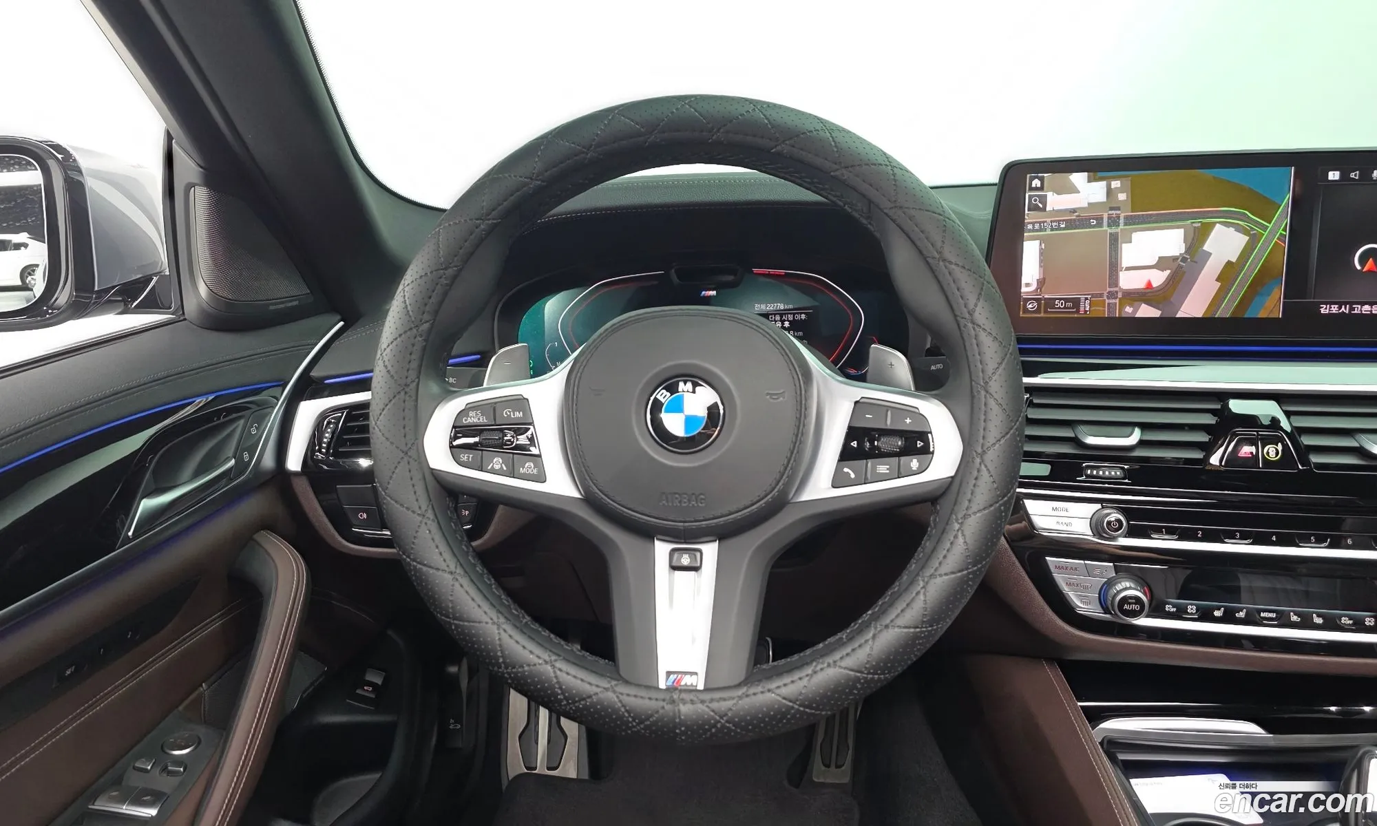 BMW 5 Series 2023 — 8