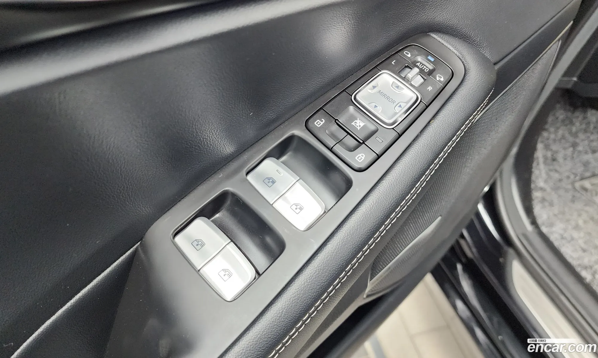 Genesis G90 2020 — 2