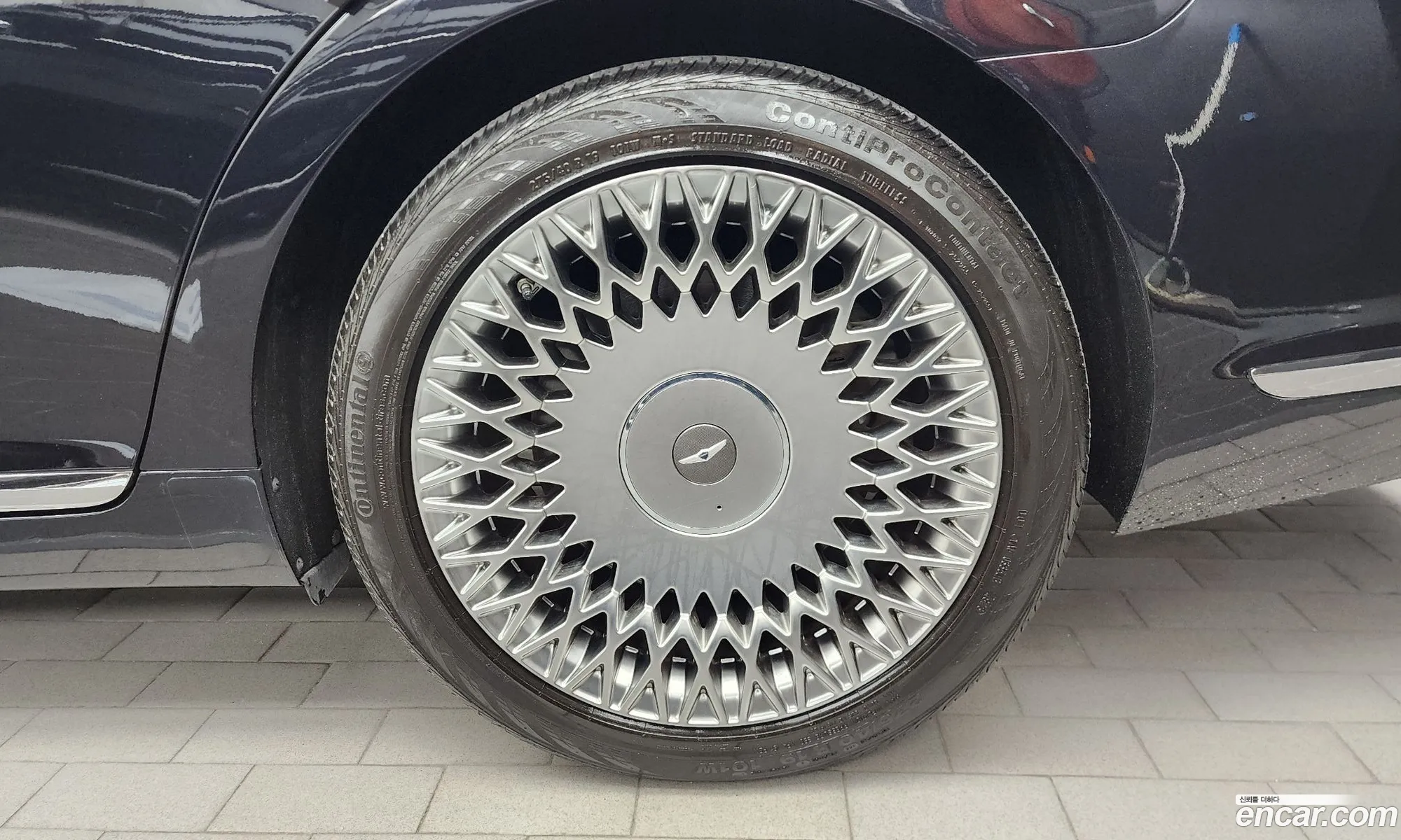Genesis G90 2020 — 26