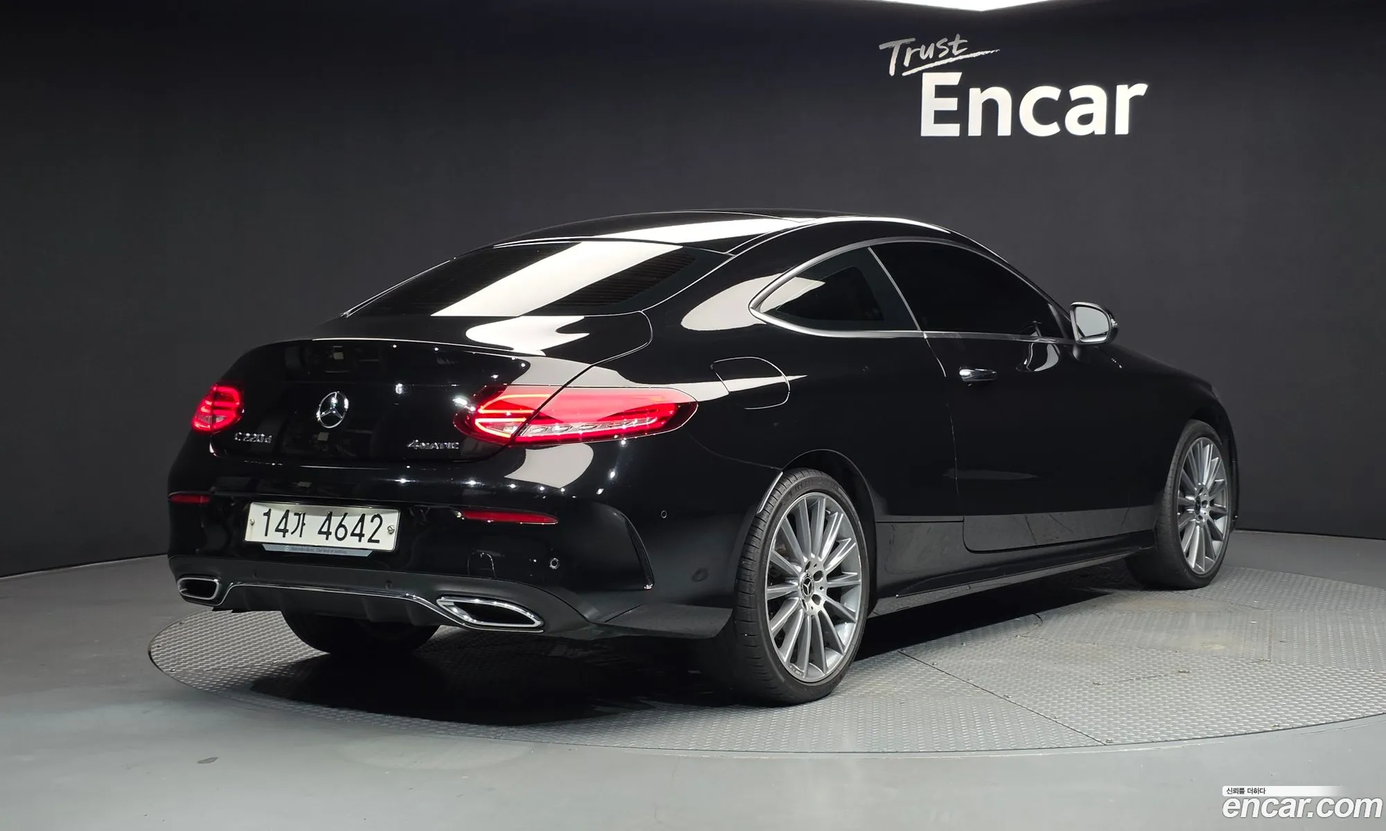 Mercedes-Benz C-Class W205 2019 — 18