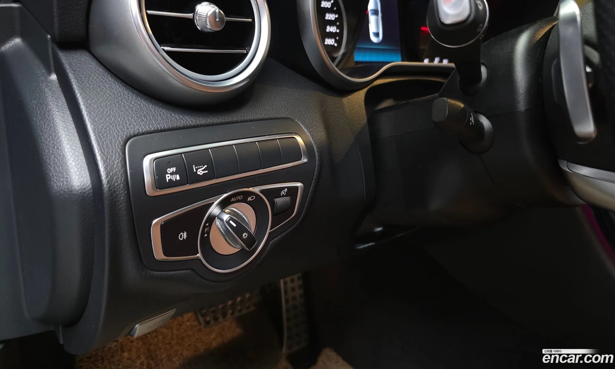Mercedes-Benz C-Class W205 2019 — 28