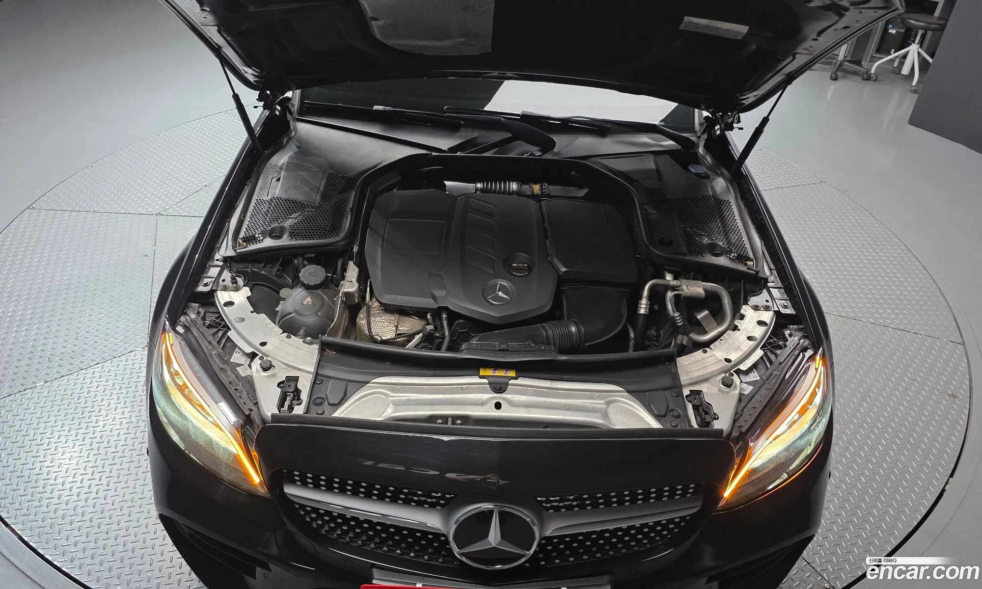 Mercedes-Benz C-Class W205 2019 — 16