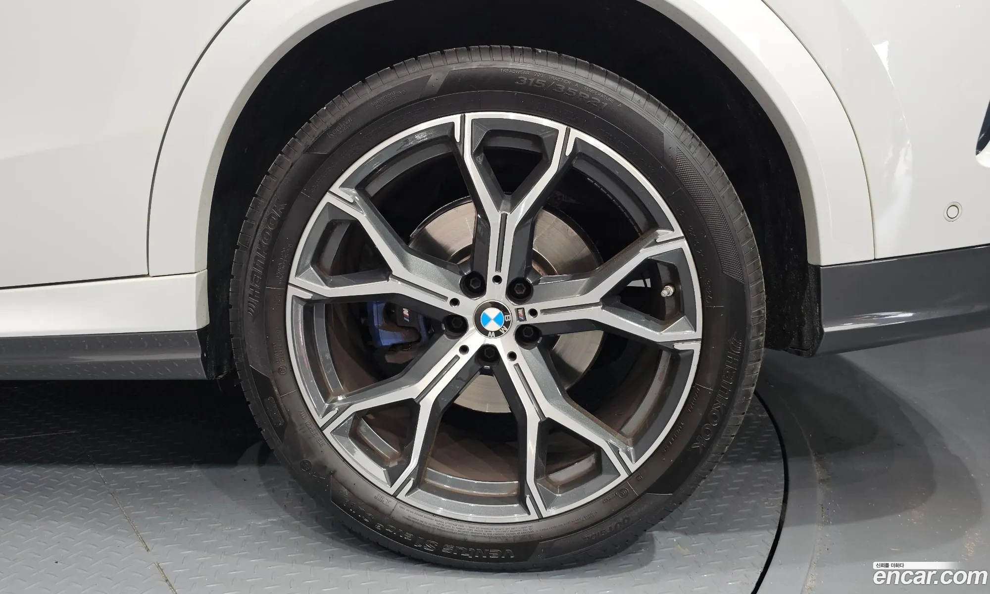 BMW X6 2022 — 23