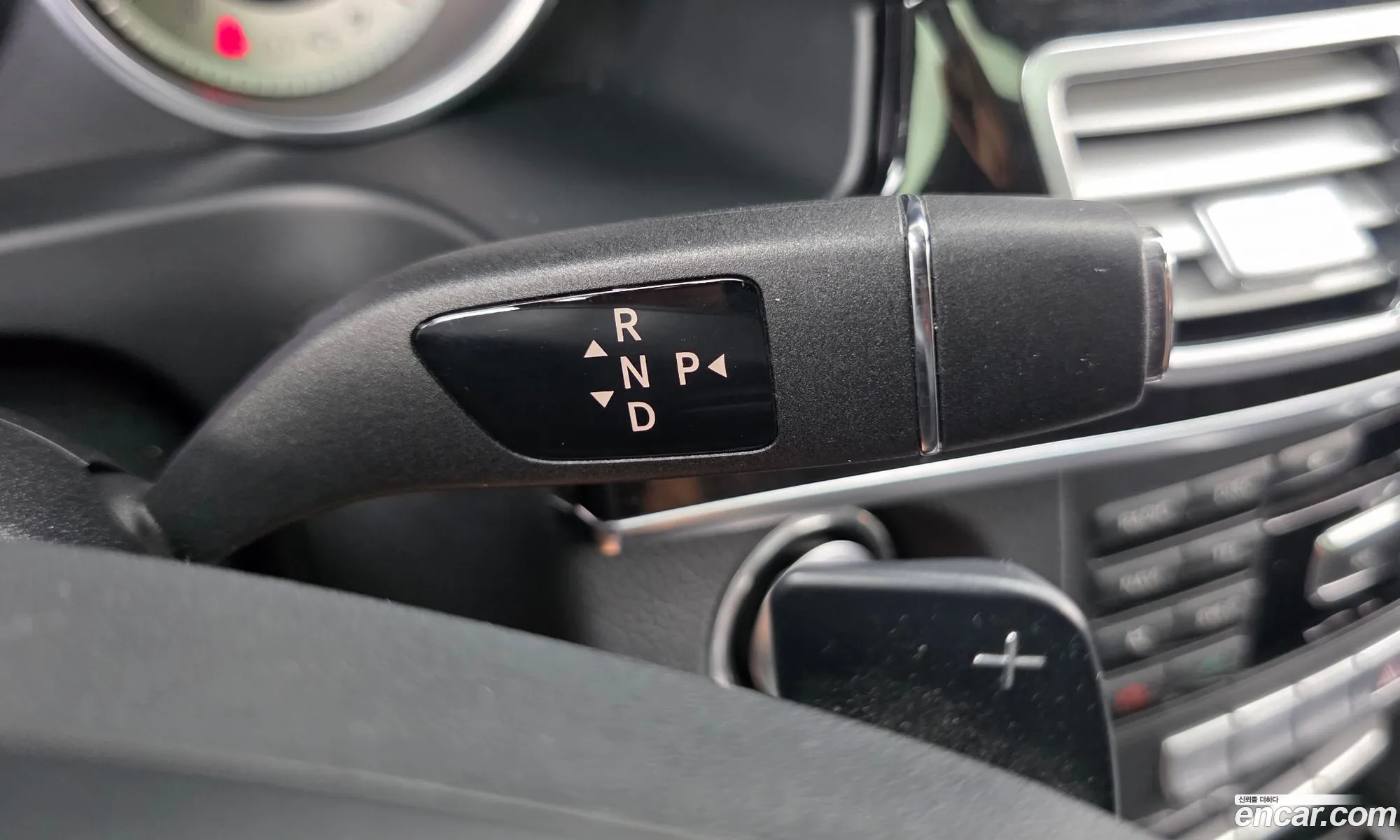 Mercedes-Benz E-Class W212 2014 WDDHF8BB8EB074220 — 11