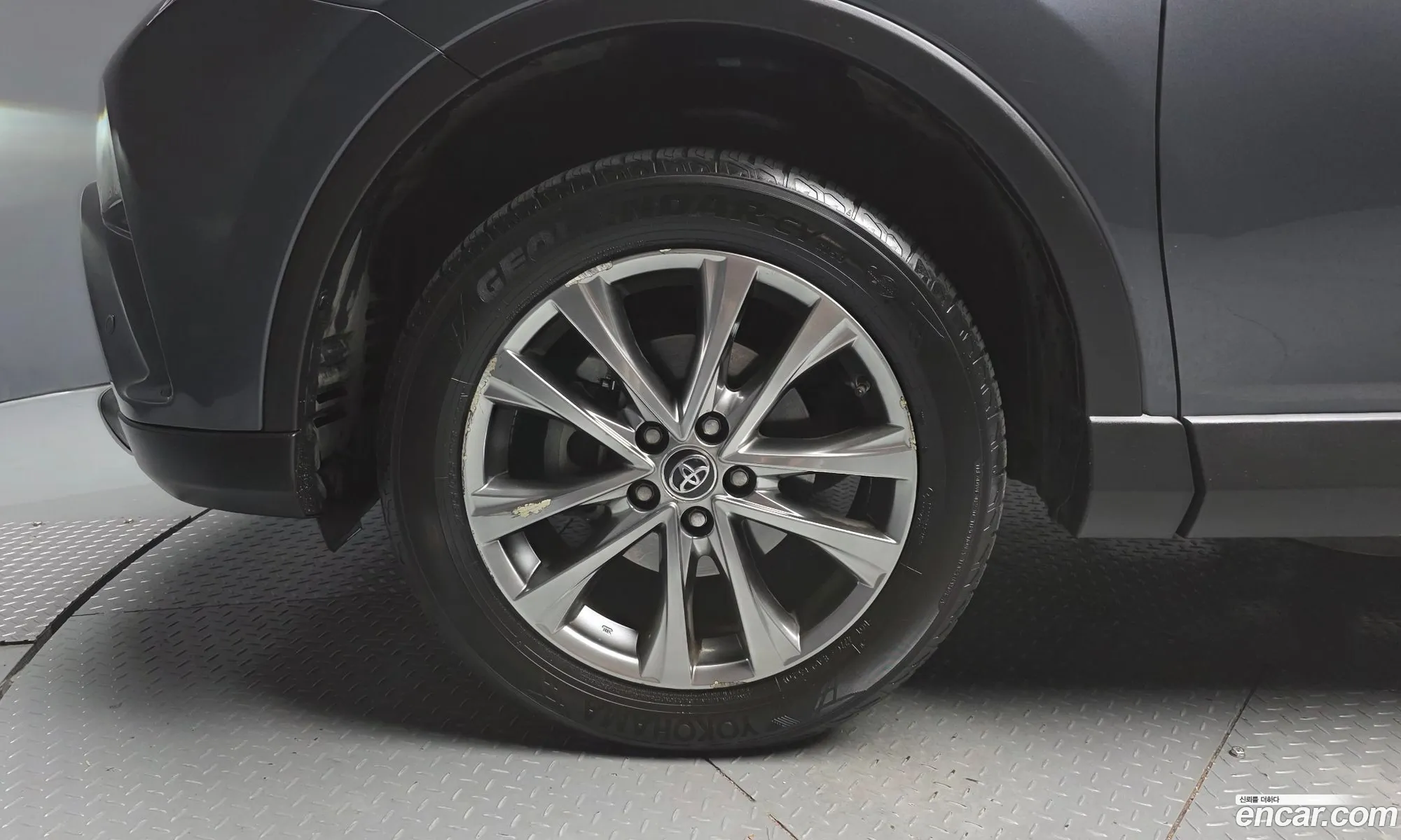 Toyota RAV4 2018 — 4