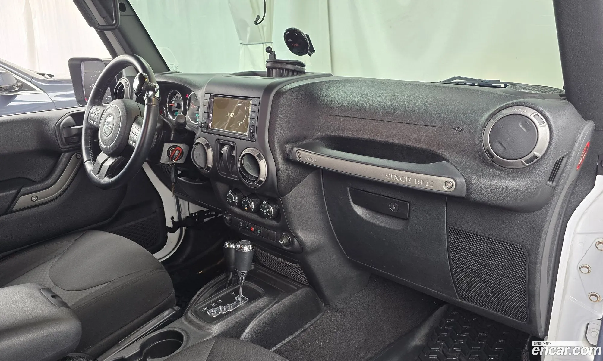 Jeep Wrangler 2017 1C4HJWAG6HL515352 — 13