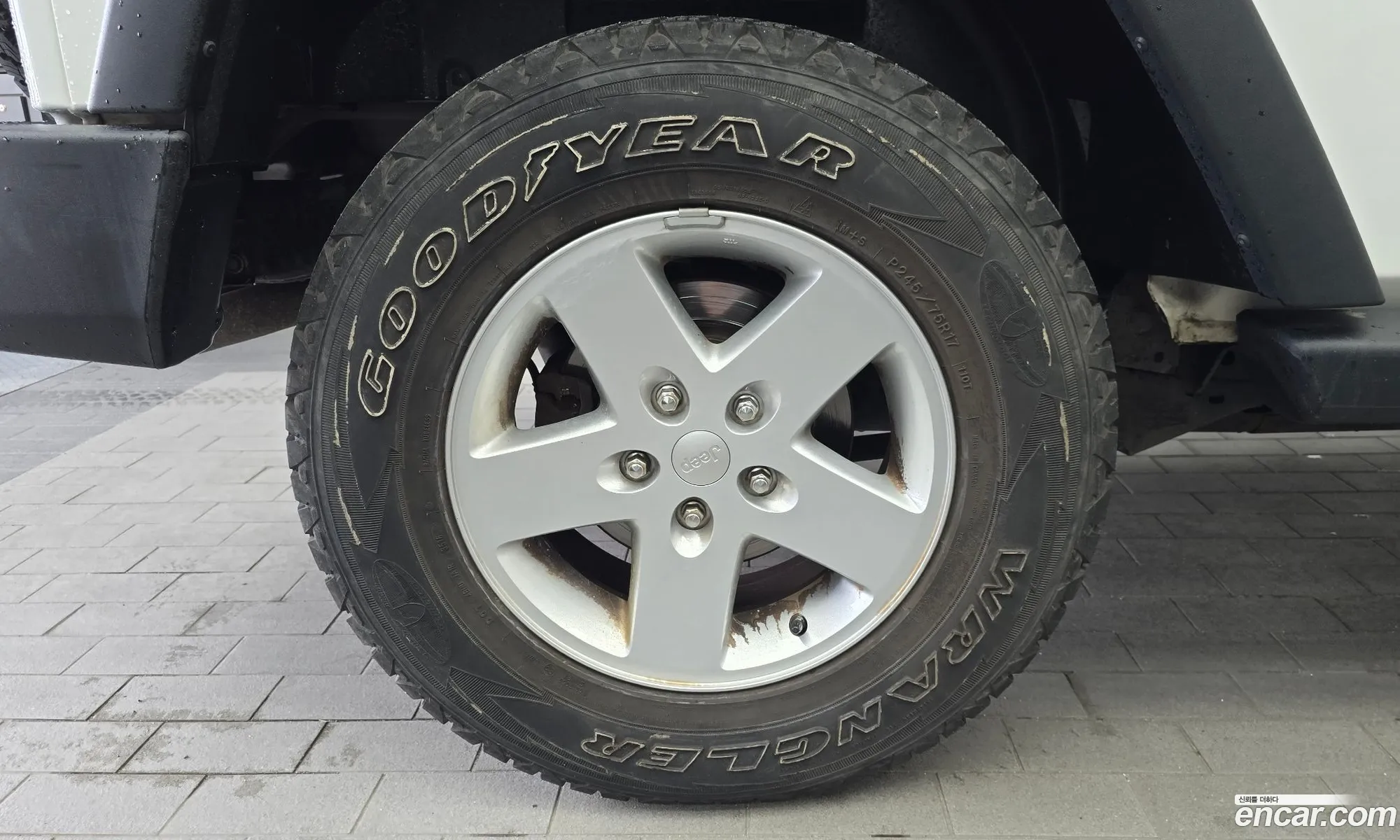 Jeep Wrangler 2017 1C4HJWAG6HL515352 — 6