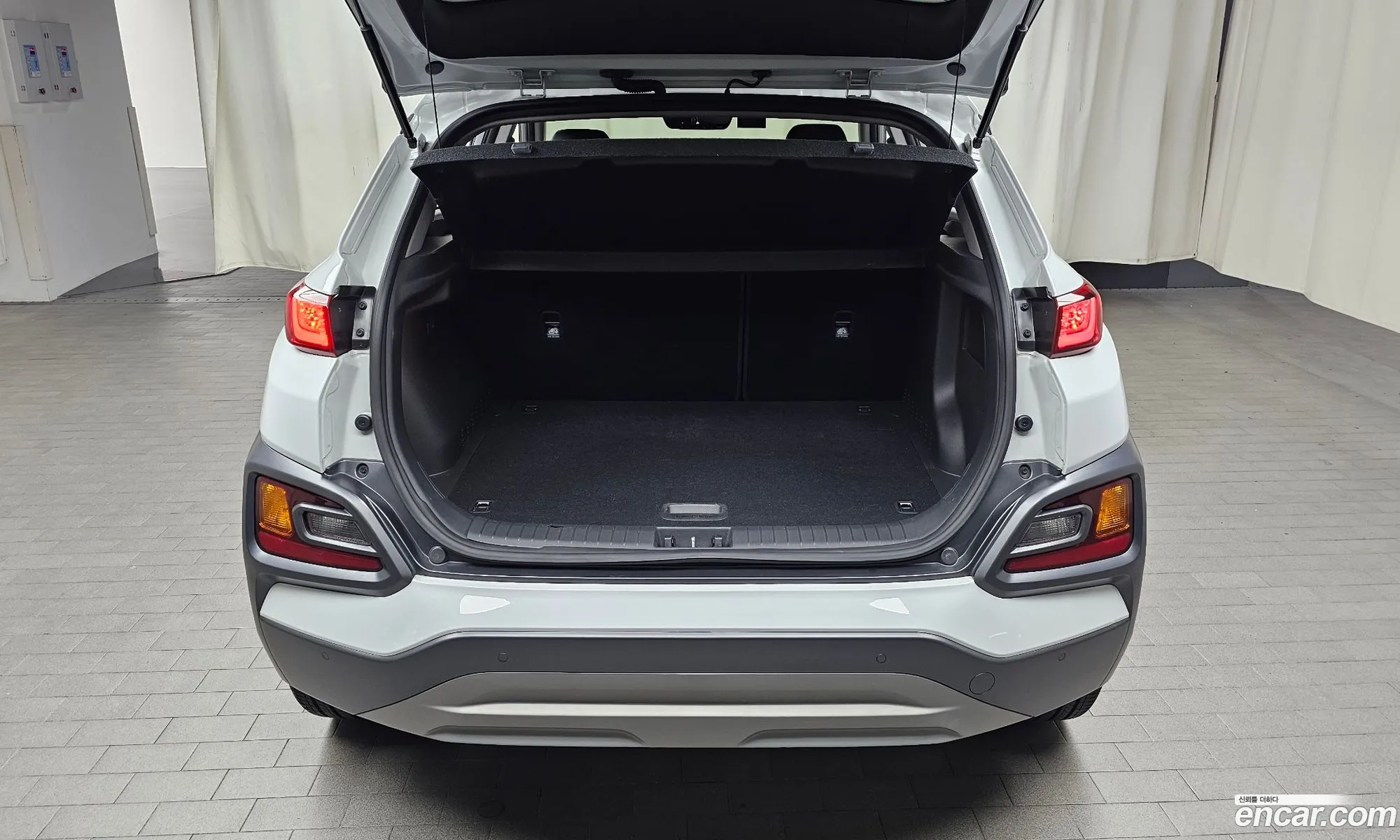 Hyundai Kona Hybrid 2020 — 5