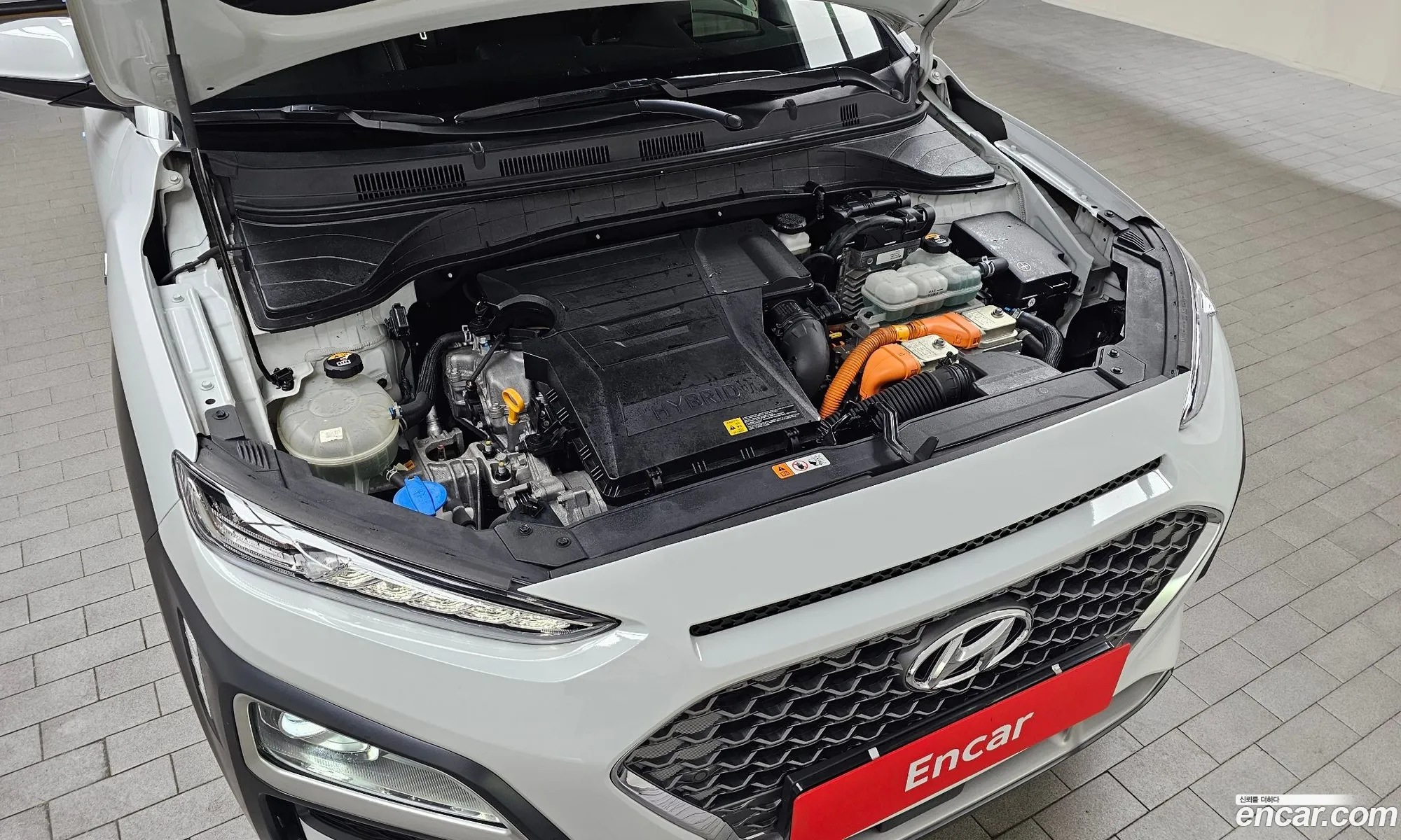 Hyundai Kona Hybrid 2020 — 10