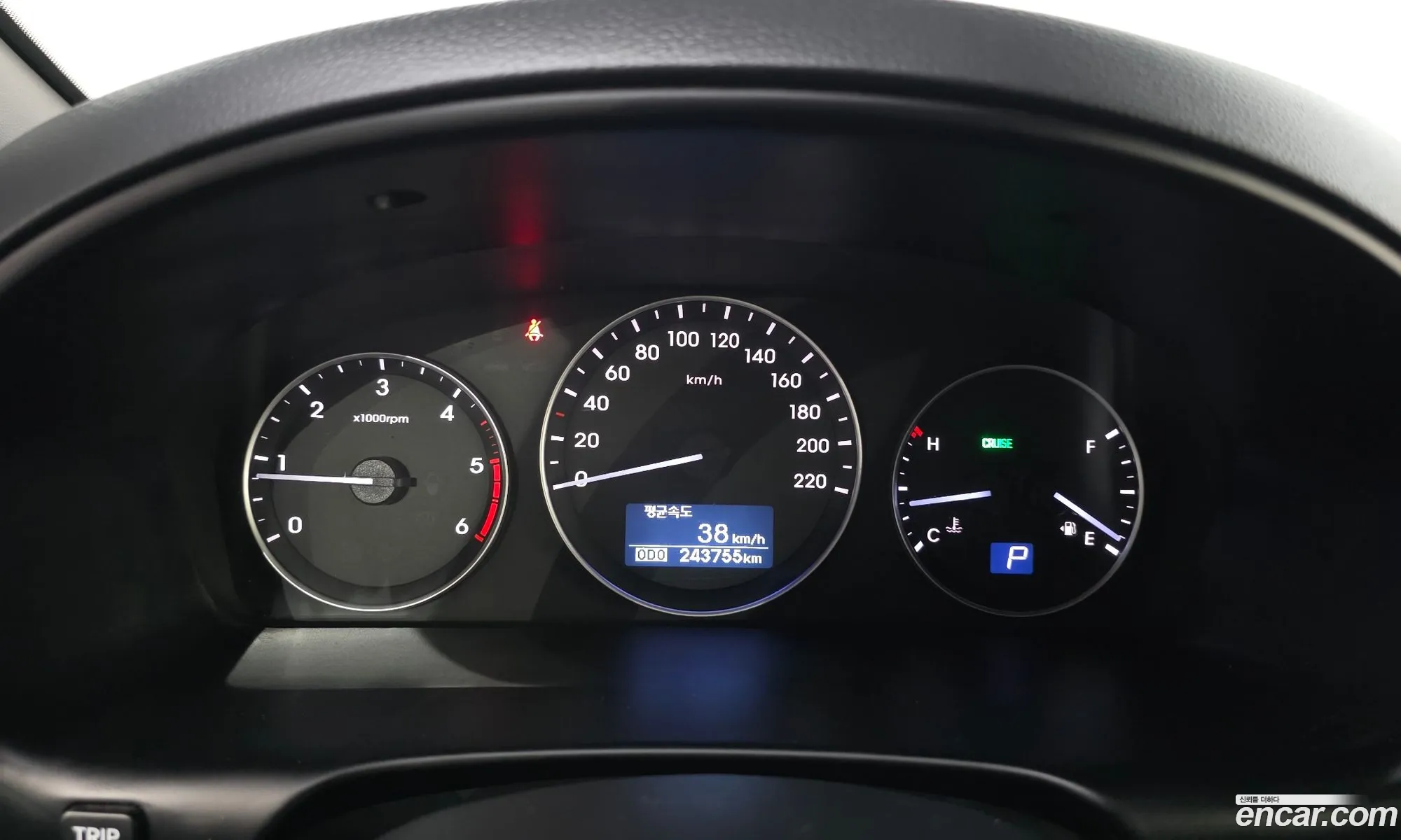 Hyundai Grand Starex 2017 — 12