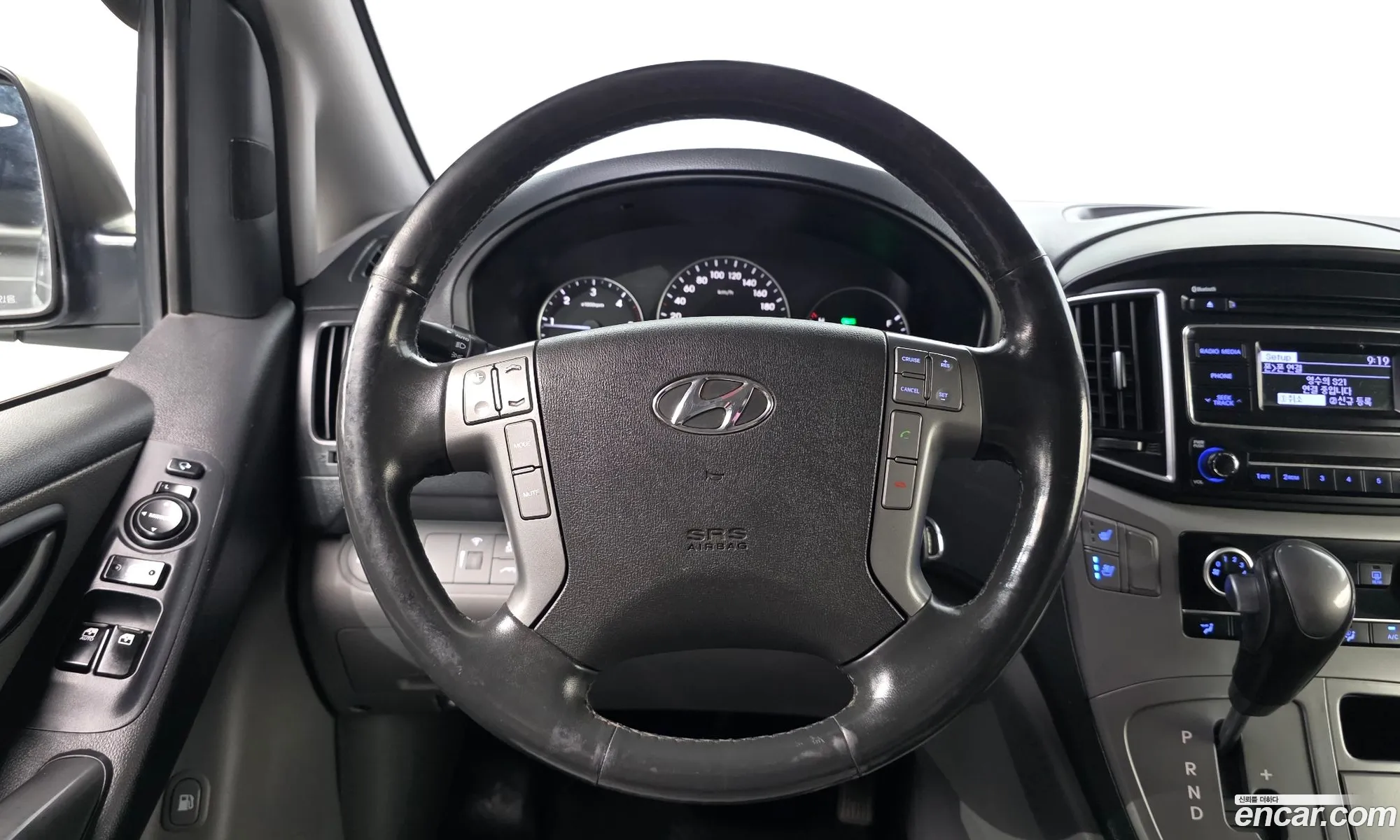Hyundai Grand Starex 2017 — 20
