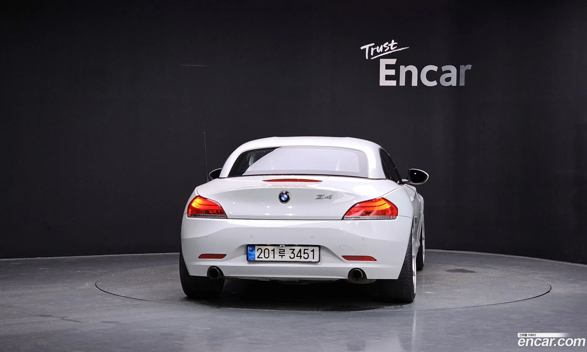 BMW Z4 2013 WBALM7106DE773277 — 18