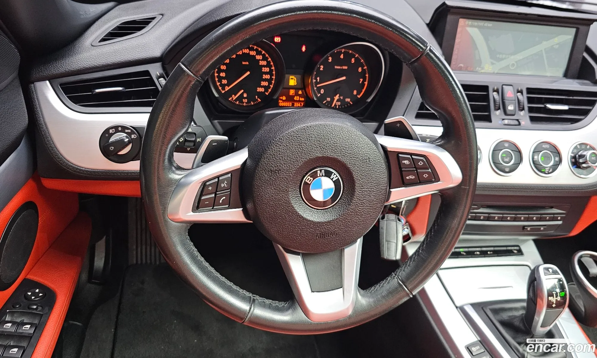 BMW Z4 2013 WBALM7106DE773277 — 8