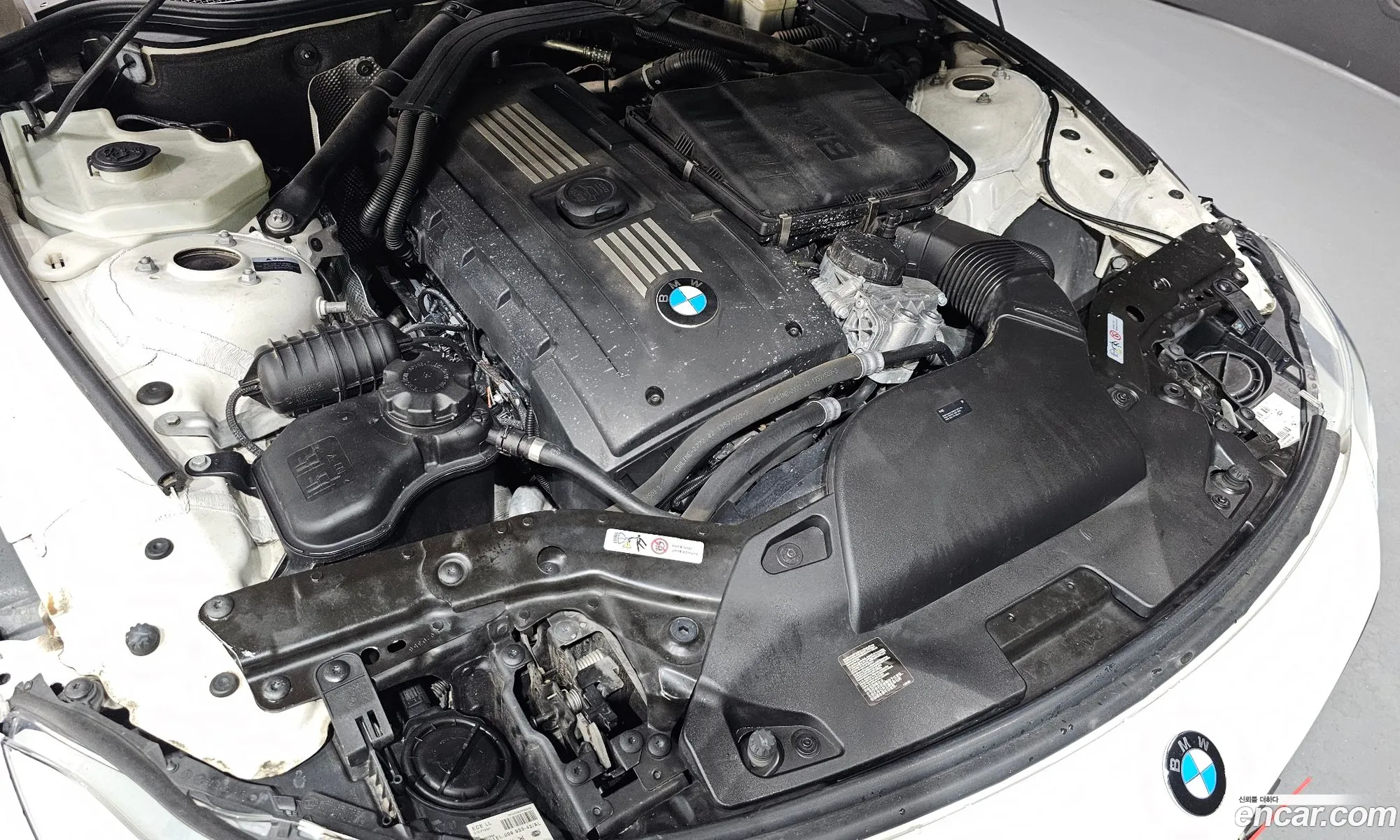 BMW Z4 2013 WBALM7106DE773277 — 2