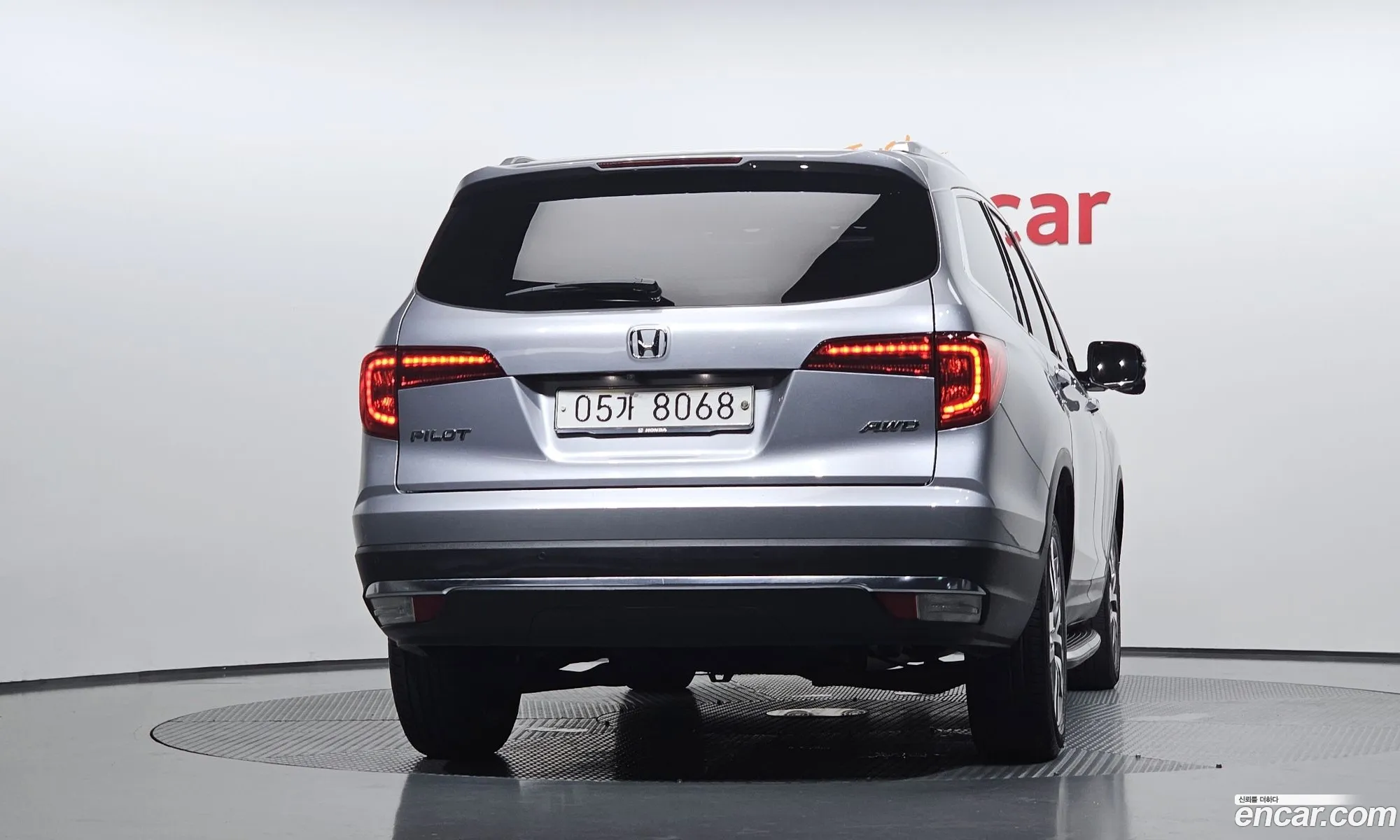 Honda Pilot 2017 5FNYF6850HB200833 — 28