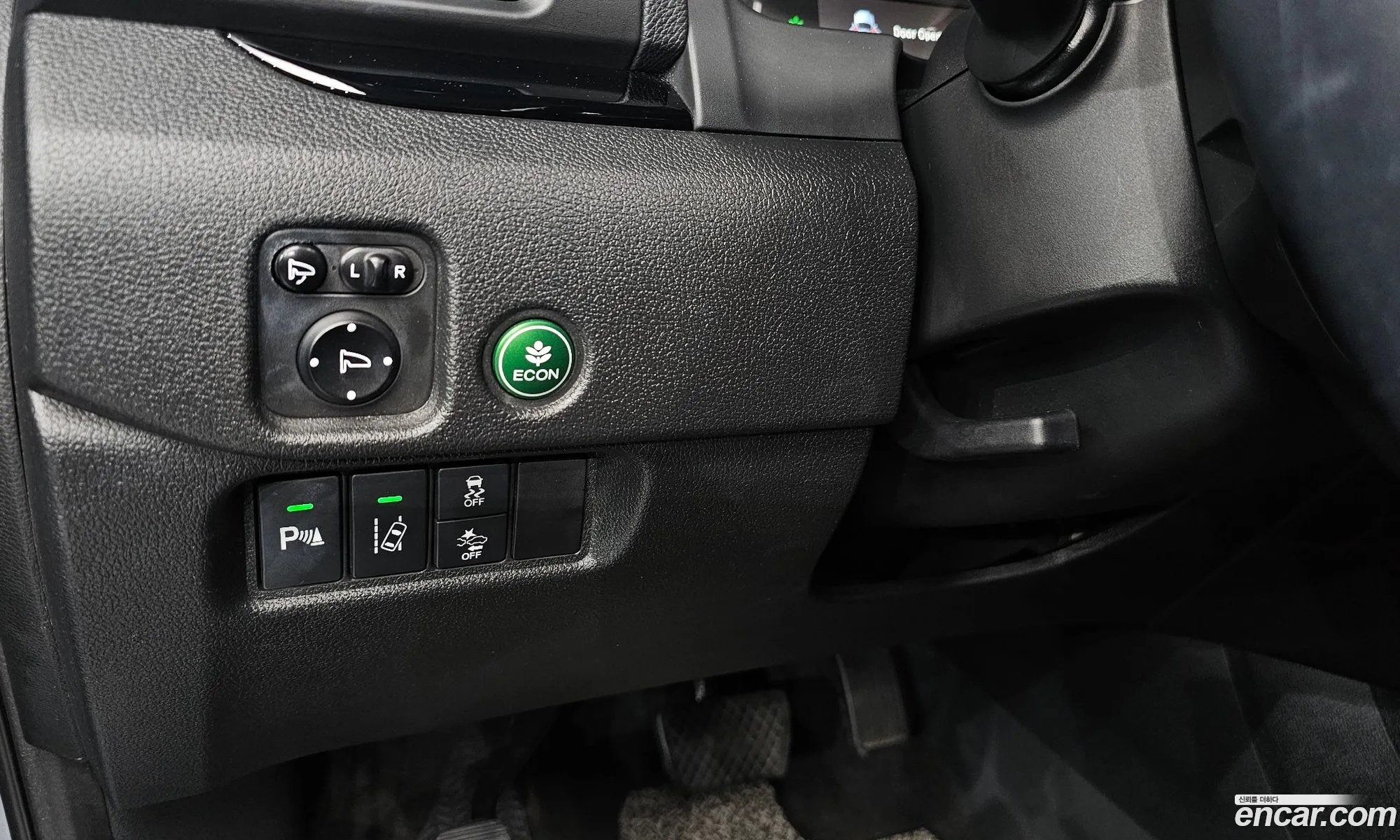 Honda Pilot 2017 5FNYF6850HB200833 — 15