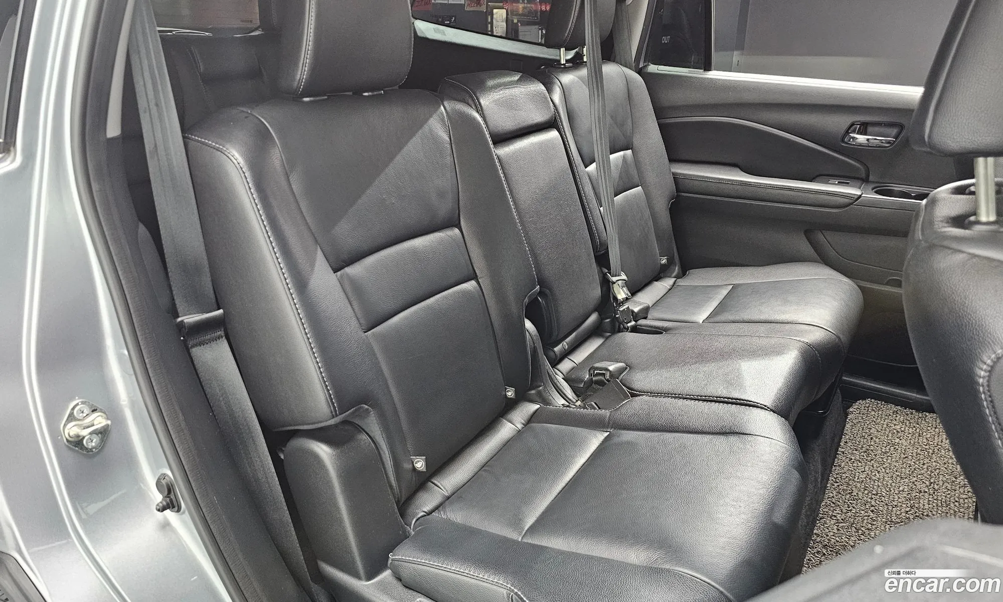 Honda Pilot 2017 5FNYF6850HB200833 — 8