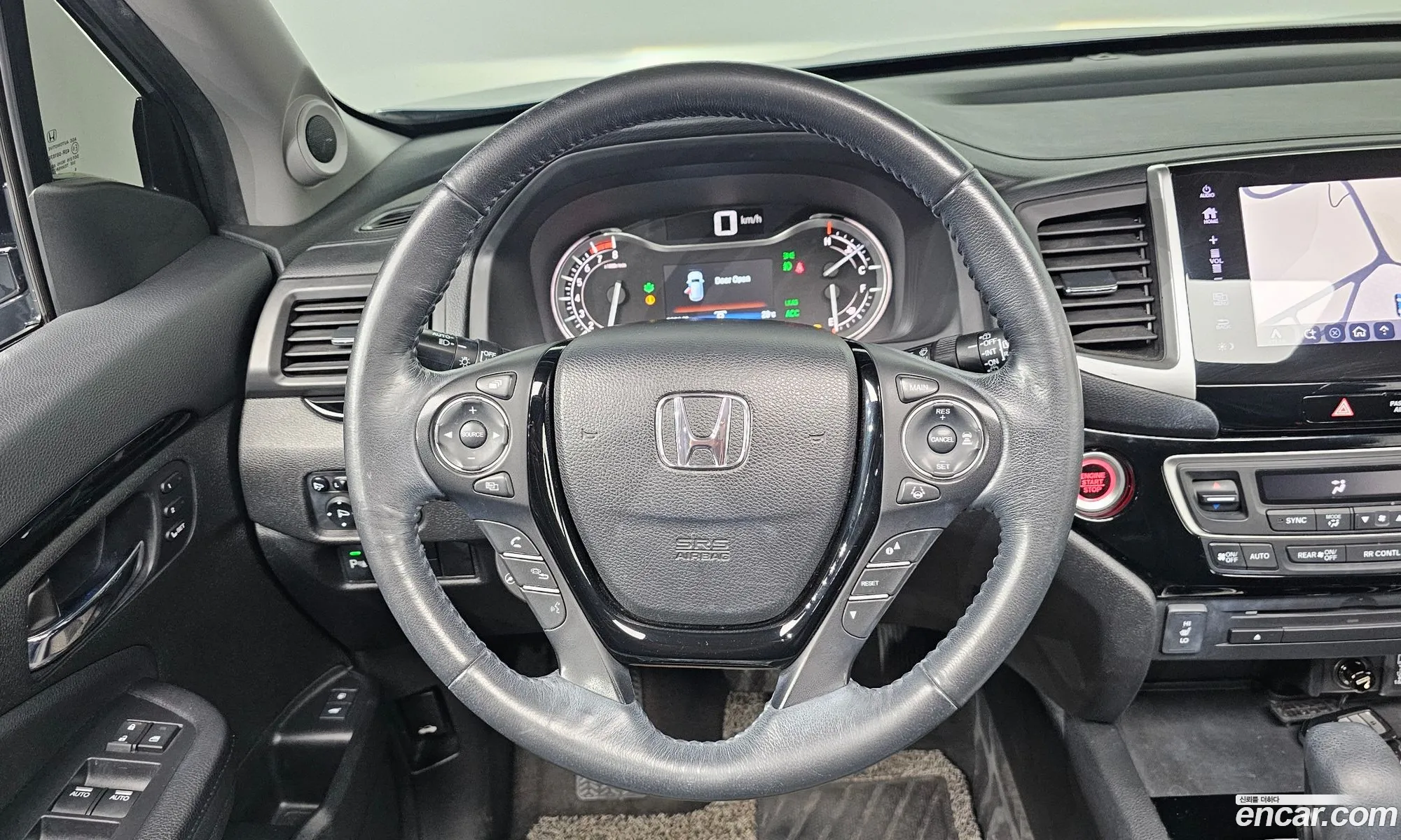 Honda Pilot 2017 5FNYF6850HB200833 — 24
