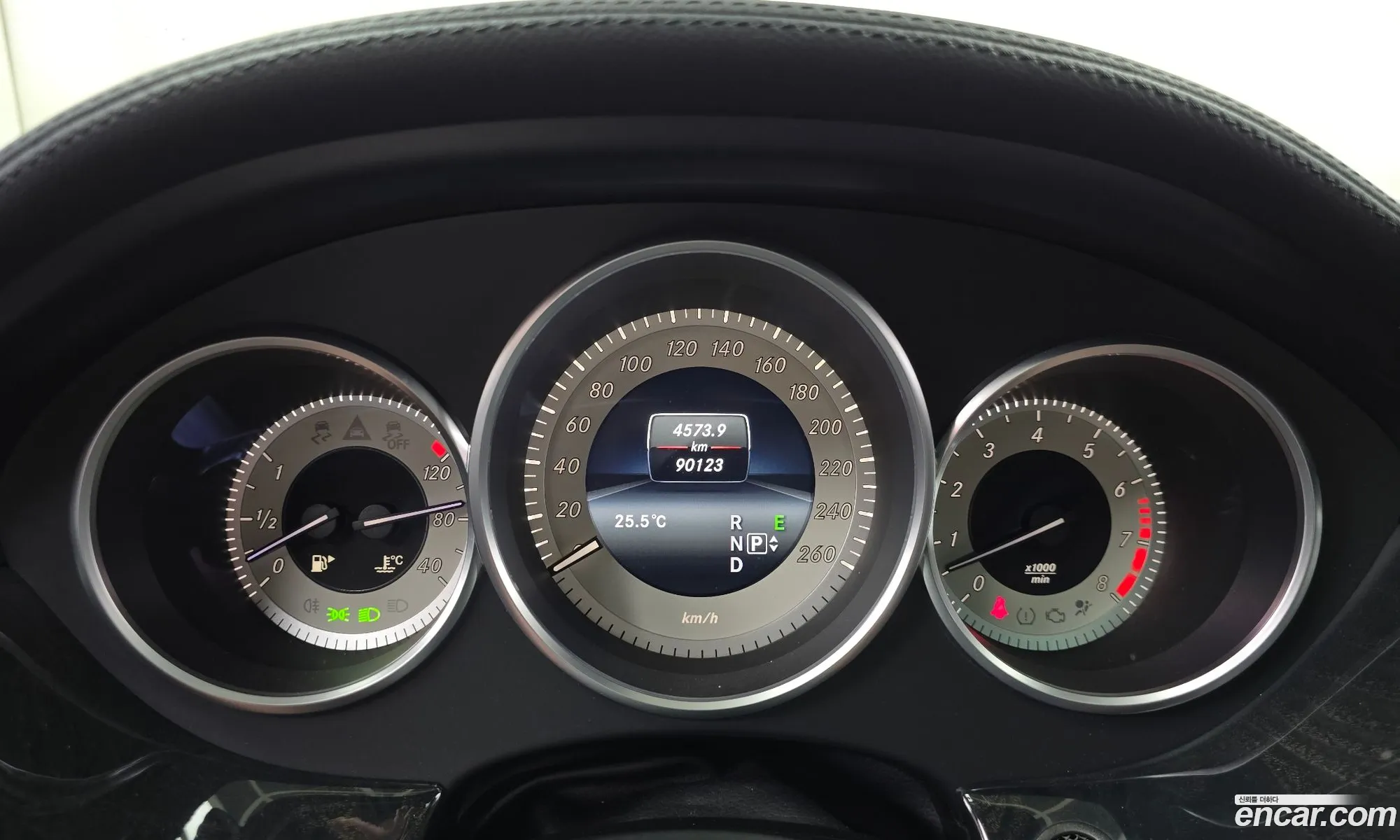 Mercedes-Benz CLS-Class W218 2016 — 10