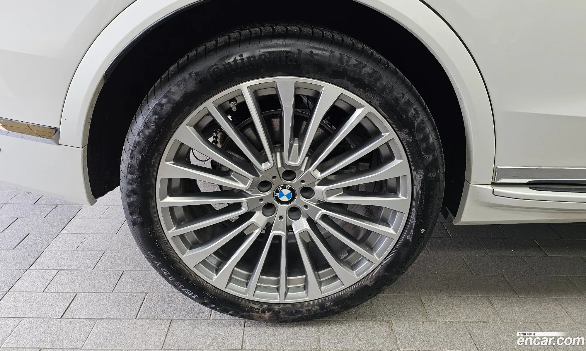 BMW X7 2024 WBA21EM04R9W07408 — 28