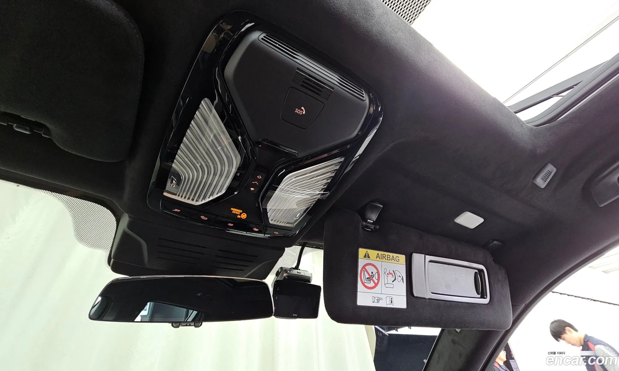 BMW X7 2024 WBA21EM04R9W07408 — 7