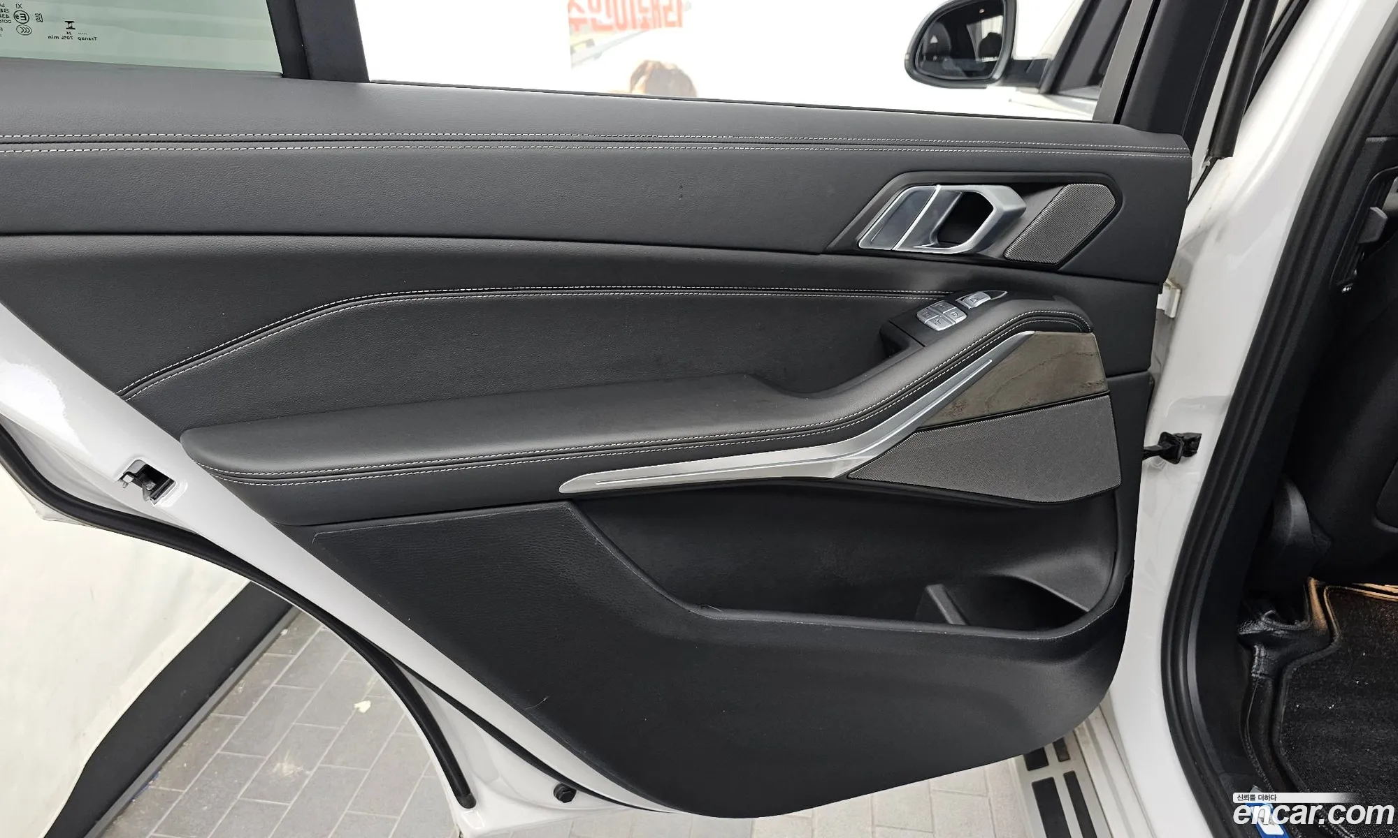 BMW X7 2024 WBA21EM04R9W07408 — 9