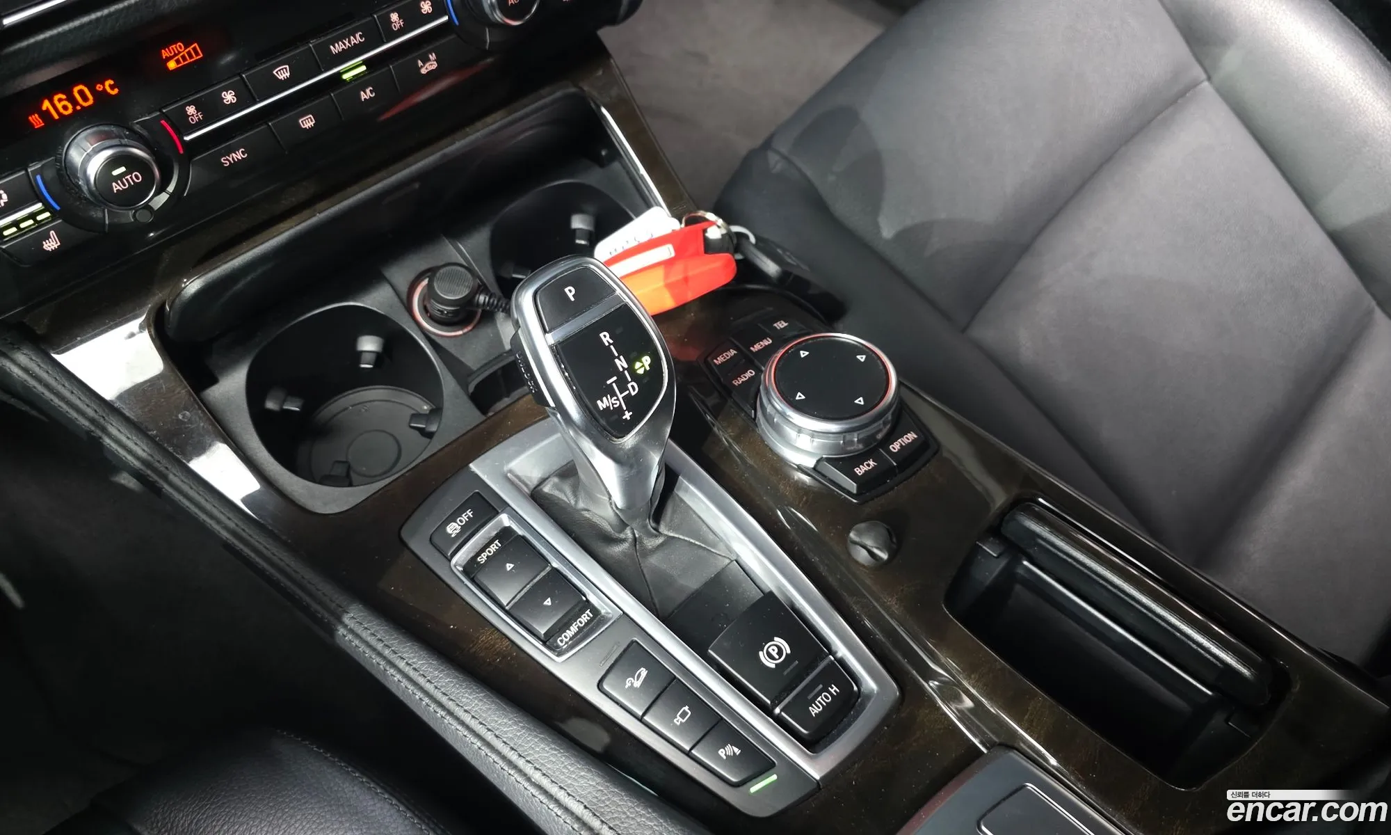 BMW 5 Series 2016 WBA5A7109GG297424 — 17