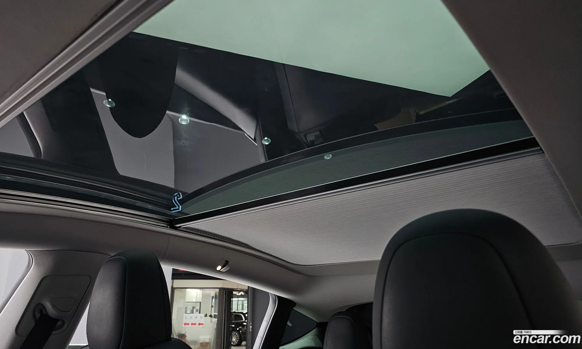 Tesla Model Y 2023 — 10