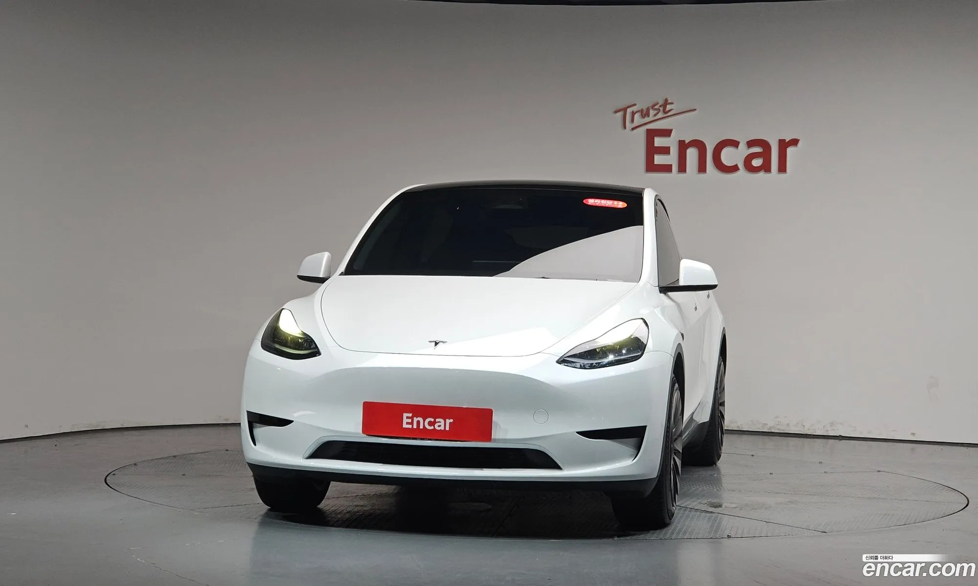 Tesla Model Y 2023 — 22