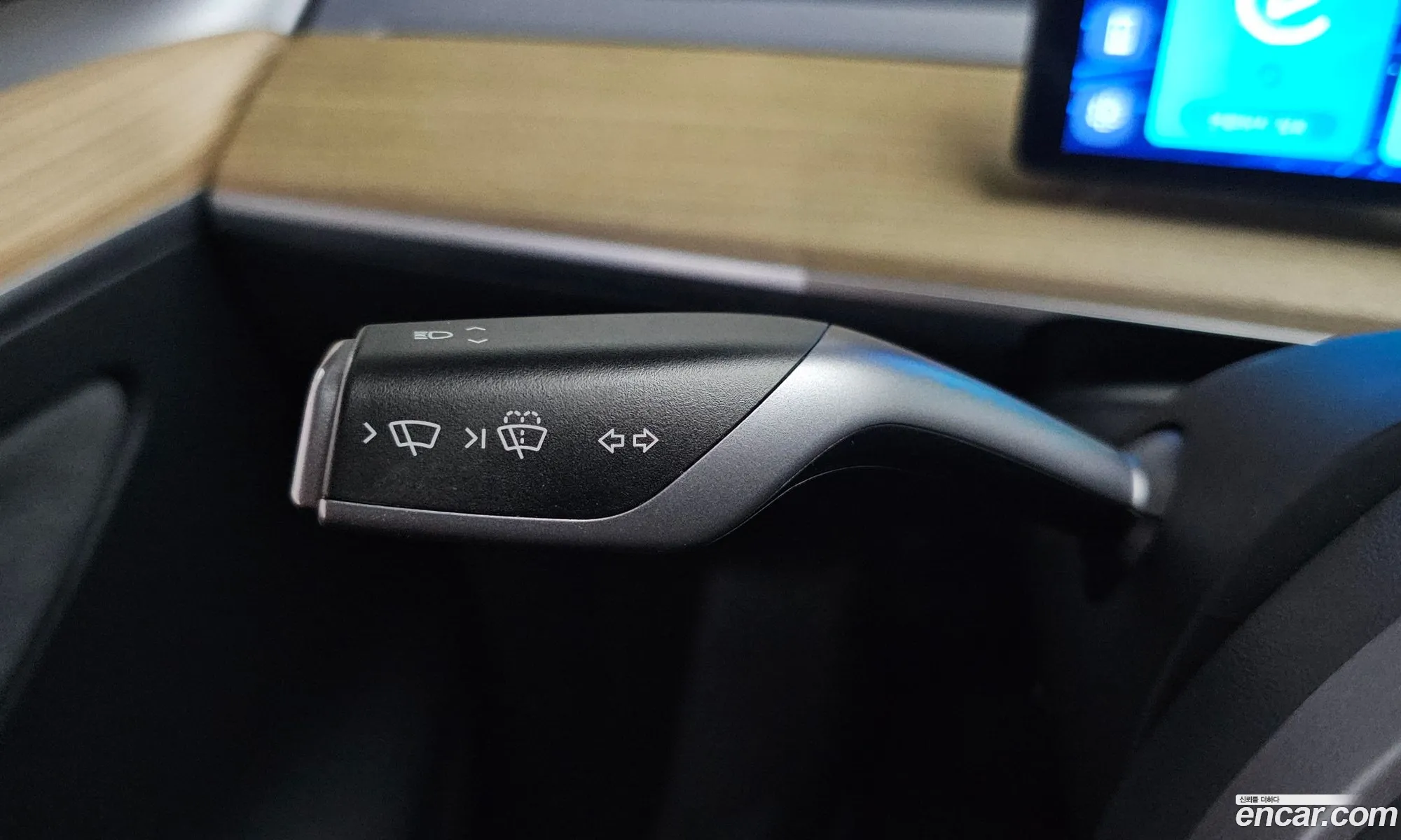 Tesla Model Y 2023 — 3